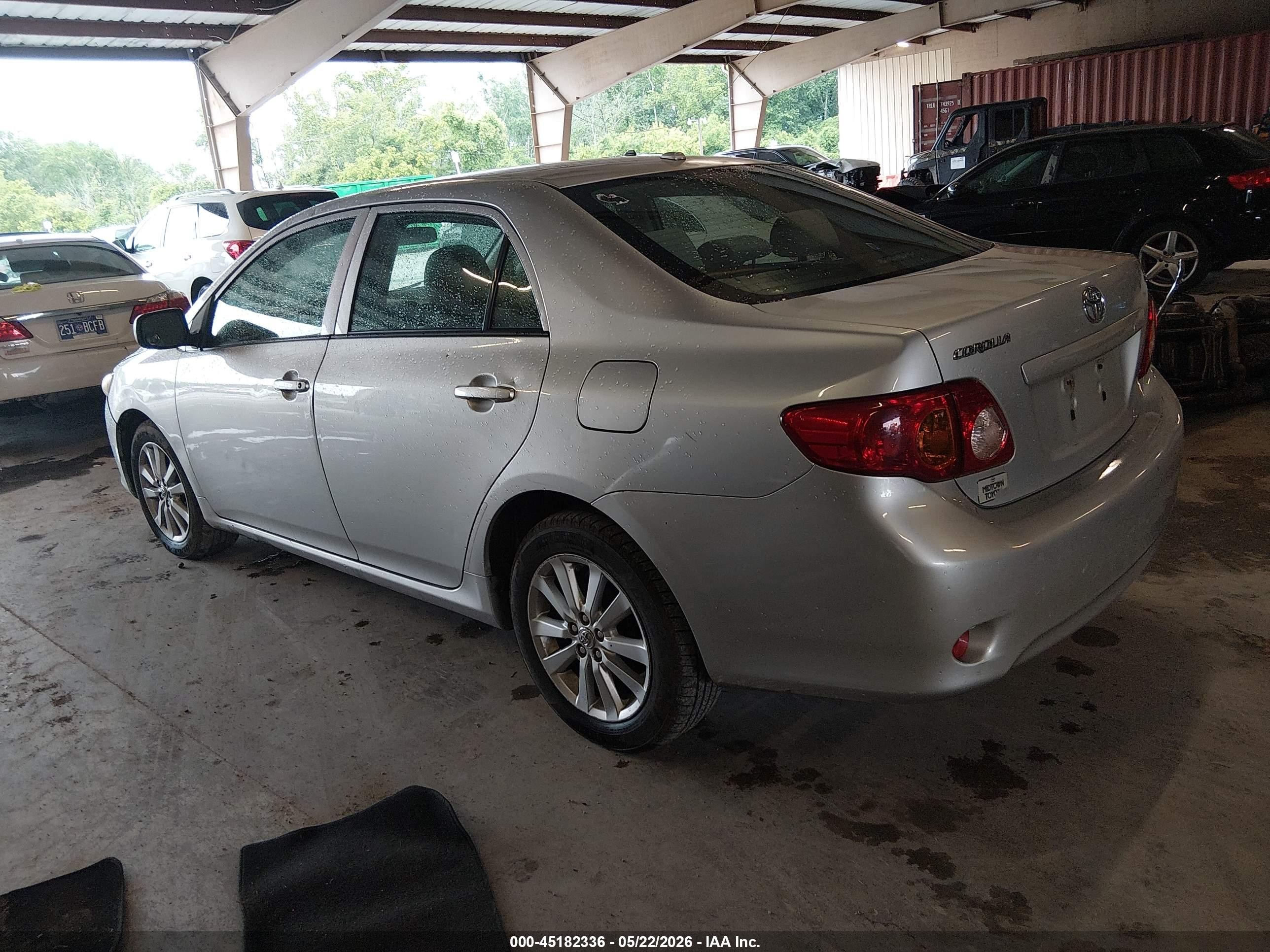 2009 Toyota Corolla Le Silver vin: JTDBL40EX9J005362