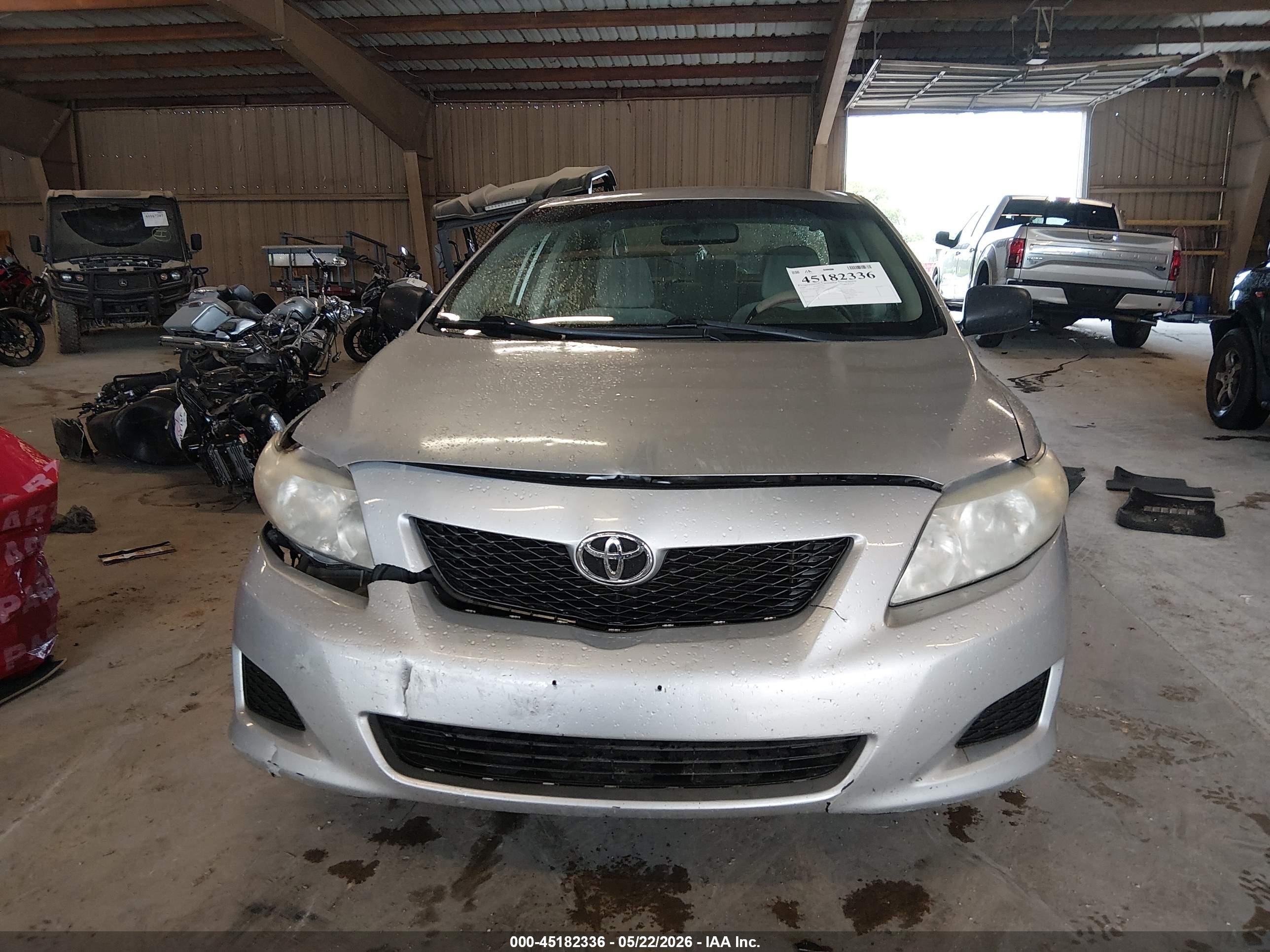 2009 Toyota Corolla Le Silver vin: JTDBL40EX9J005362