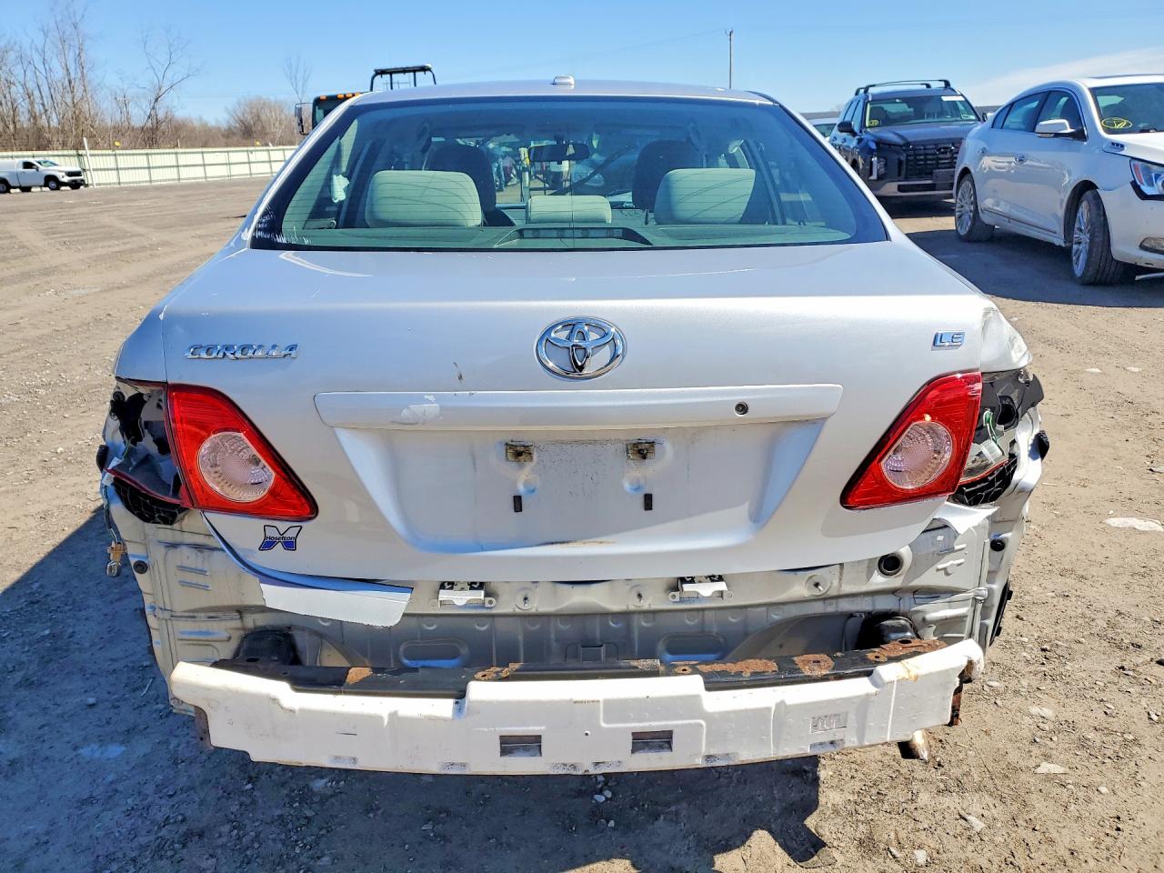 2009 Toyota Corolla Le Серебряный vin: JTDBL40EX9J020198