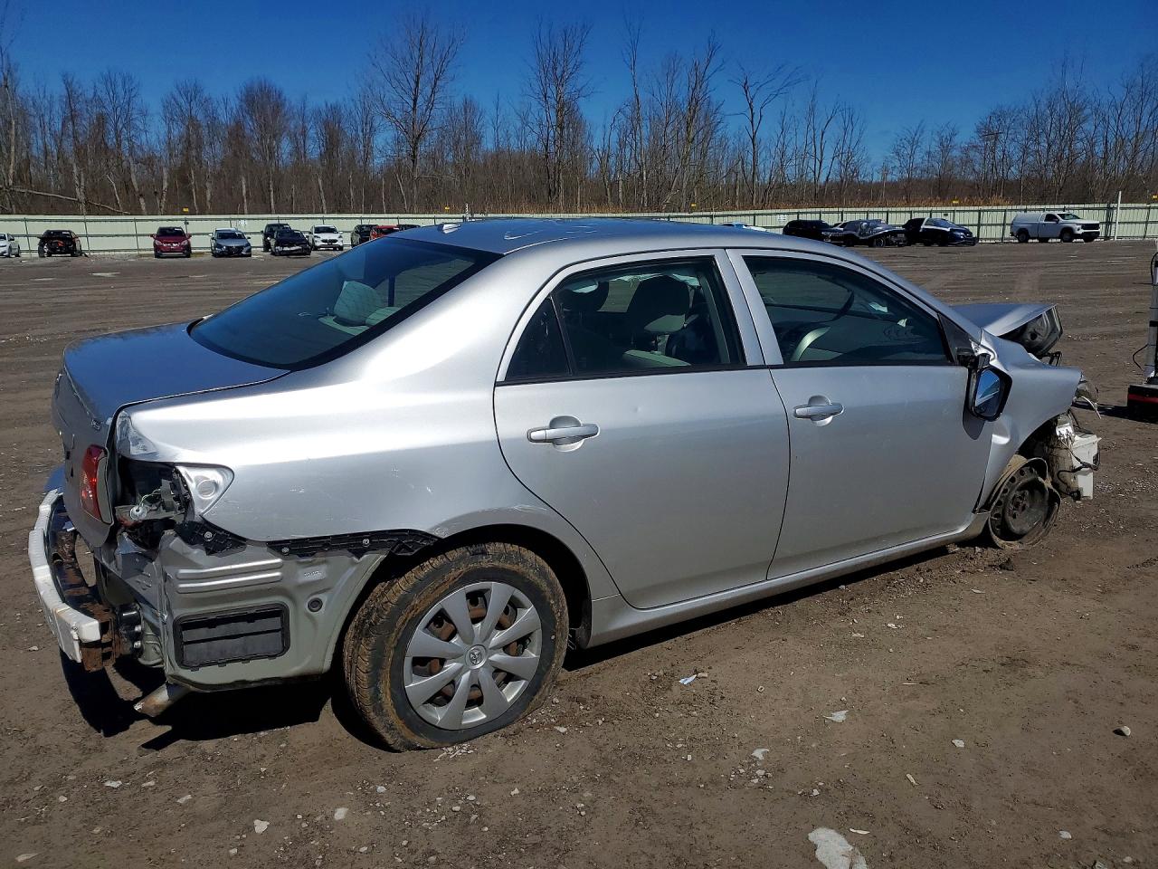 2009 Toyota Corolla Le Серебряный vin: JTDBL40EX9J020198