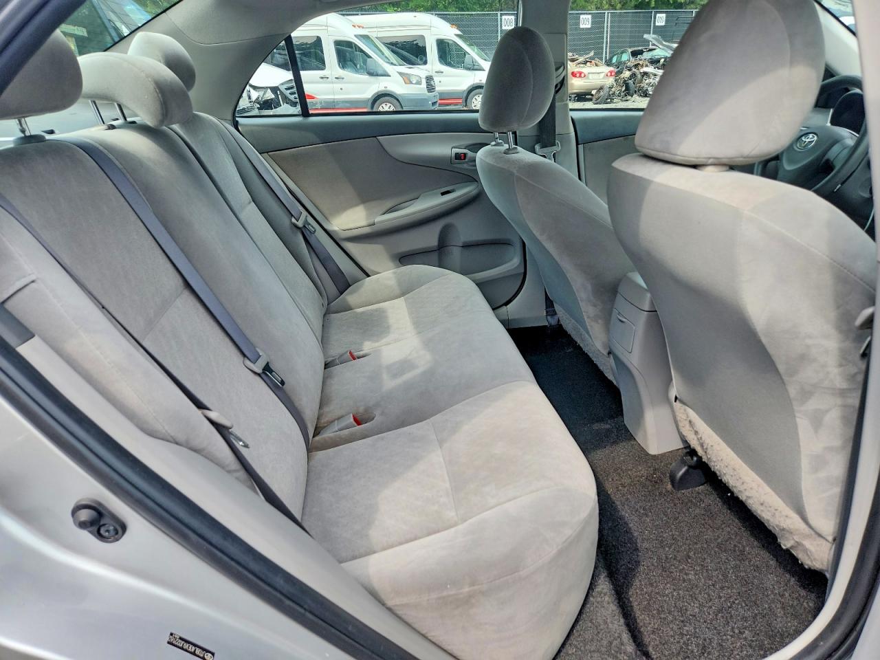 2009 Toyota Corolla Le Silver vin: JTDBL40EX9J022162