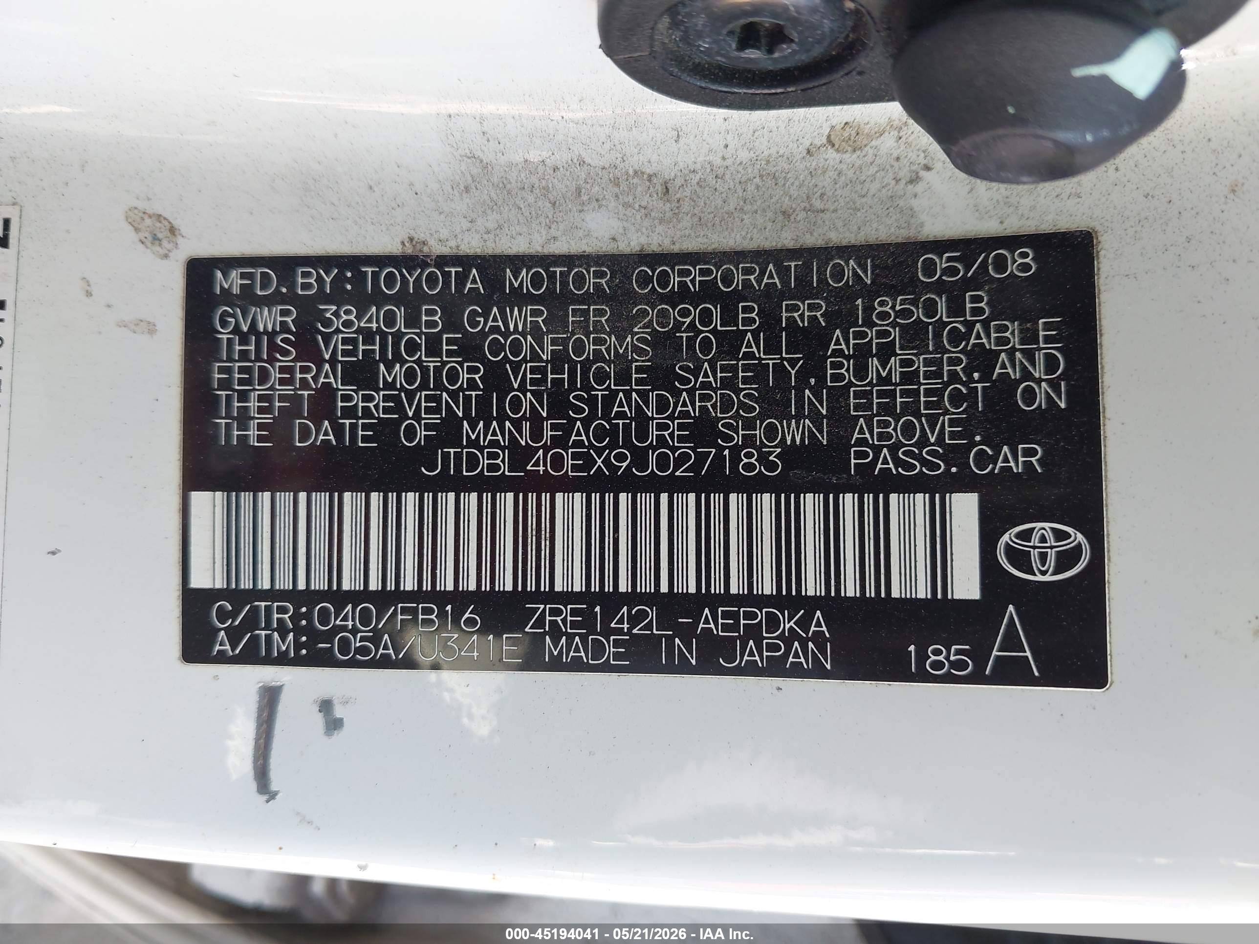 2009 Toyota Corolla Le White vin: JTDBL40EX9J027183