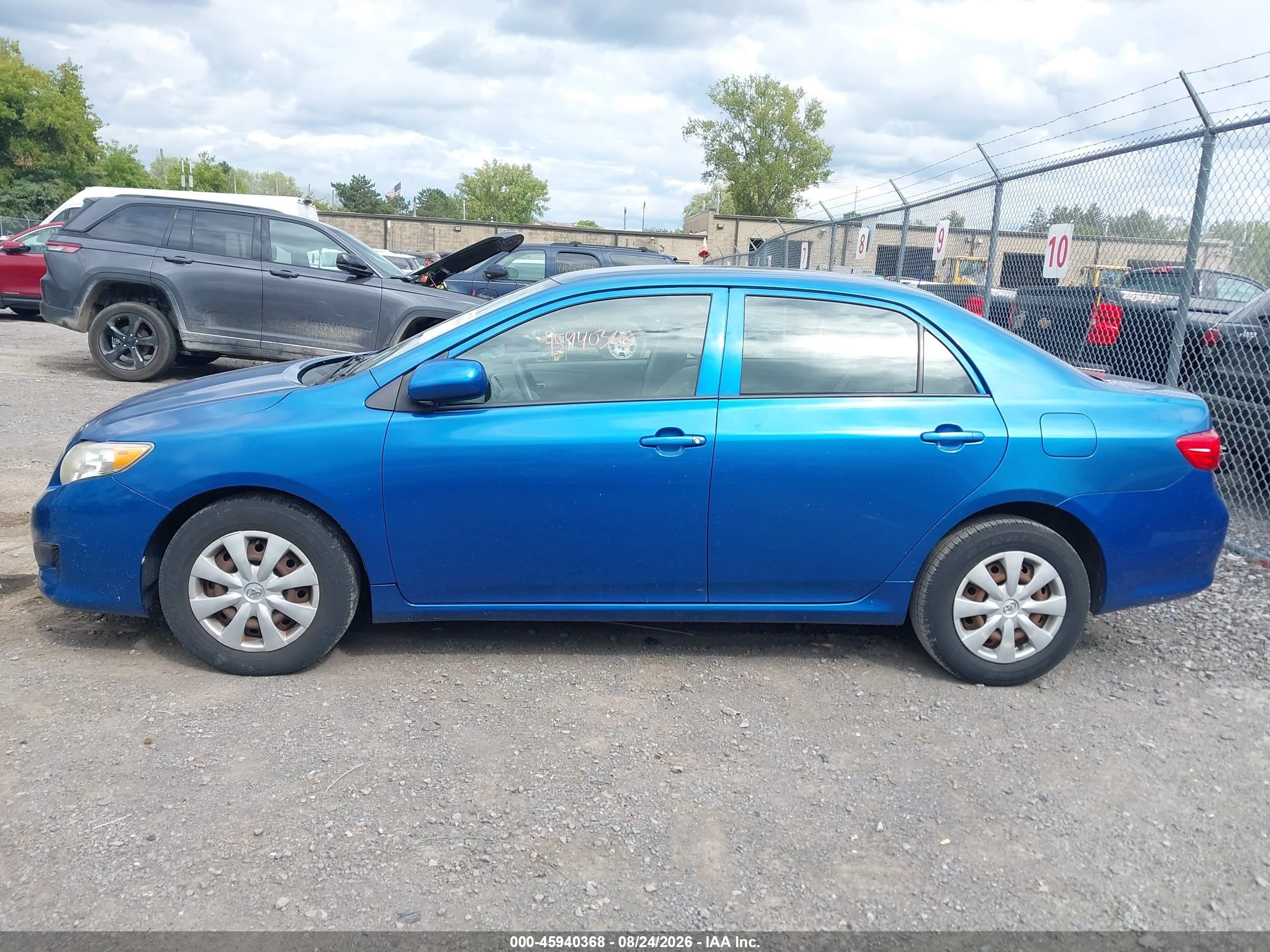 2009 Toyota Corolla Le Blue vin: JTDBL40EX9J049460