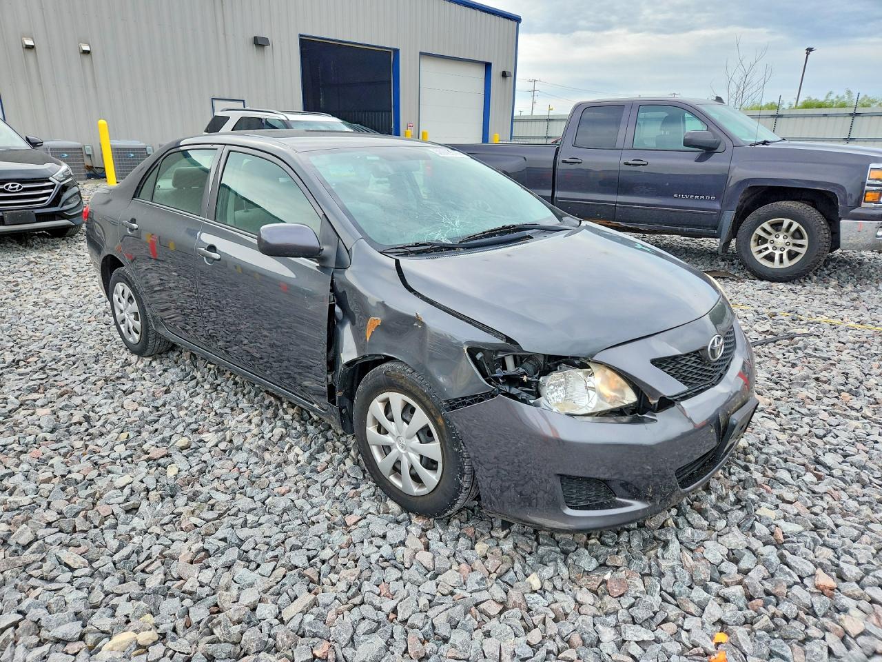 2009 Toyota Corolla Le Gray vin: JTDBL40EX9J049796