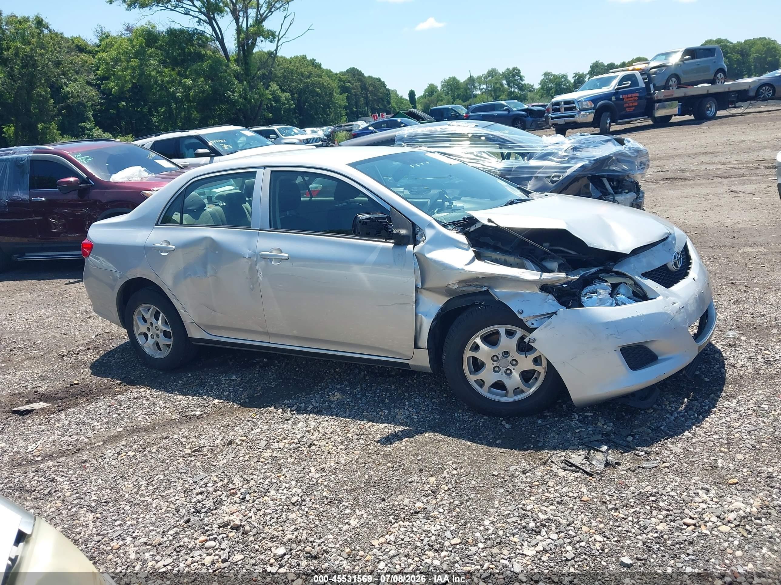 2009 Toyota Corolla Le Silver vin: JTDBL40EX9J051192