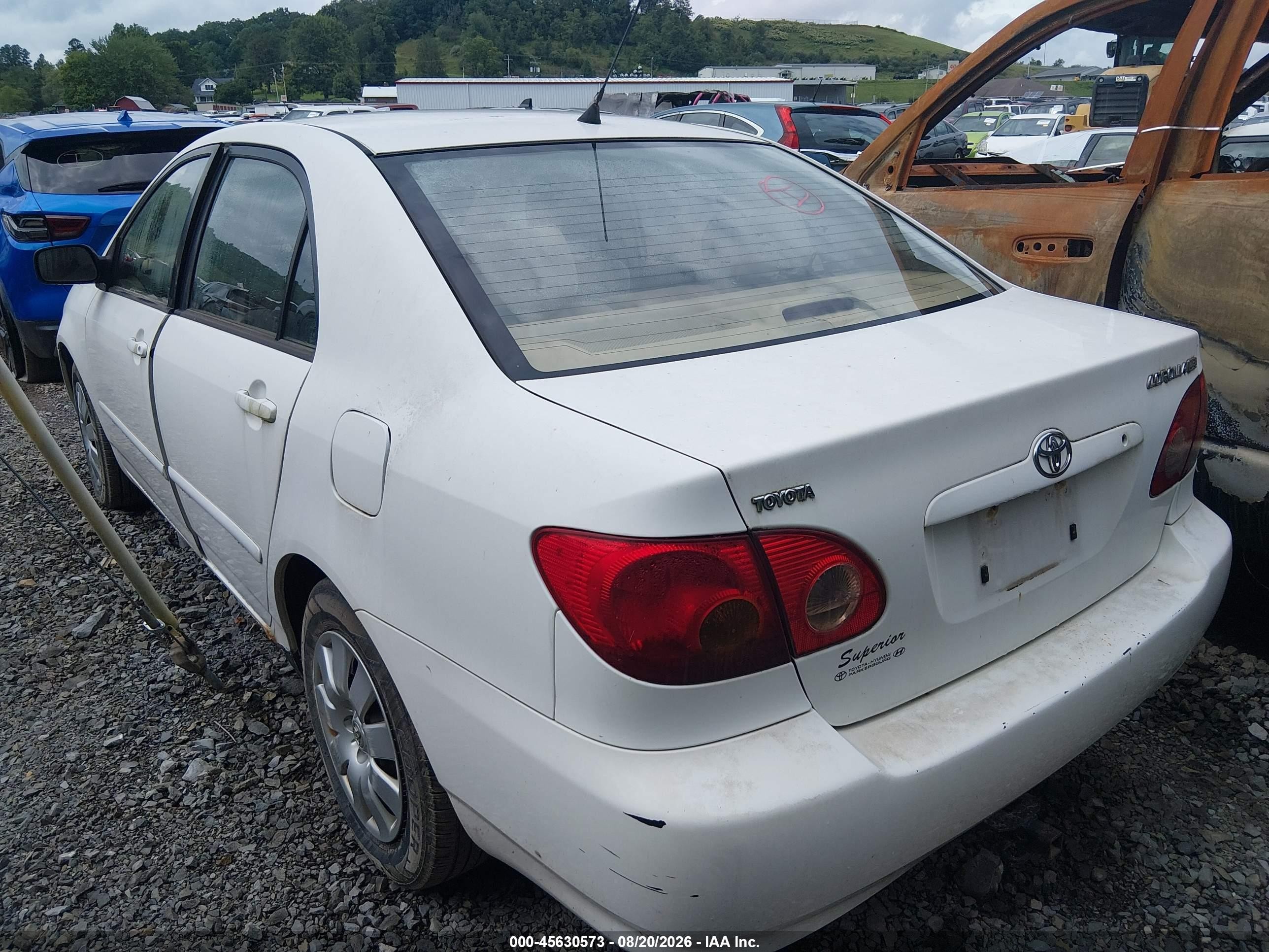 2003 Toyota Corolla Le White vin: JTDBR32E030014817
