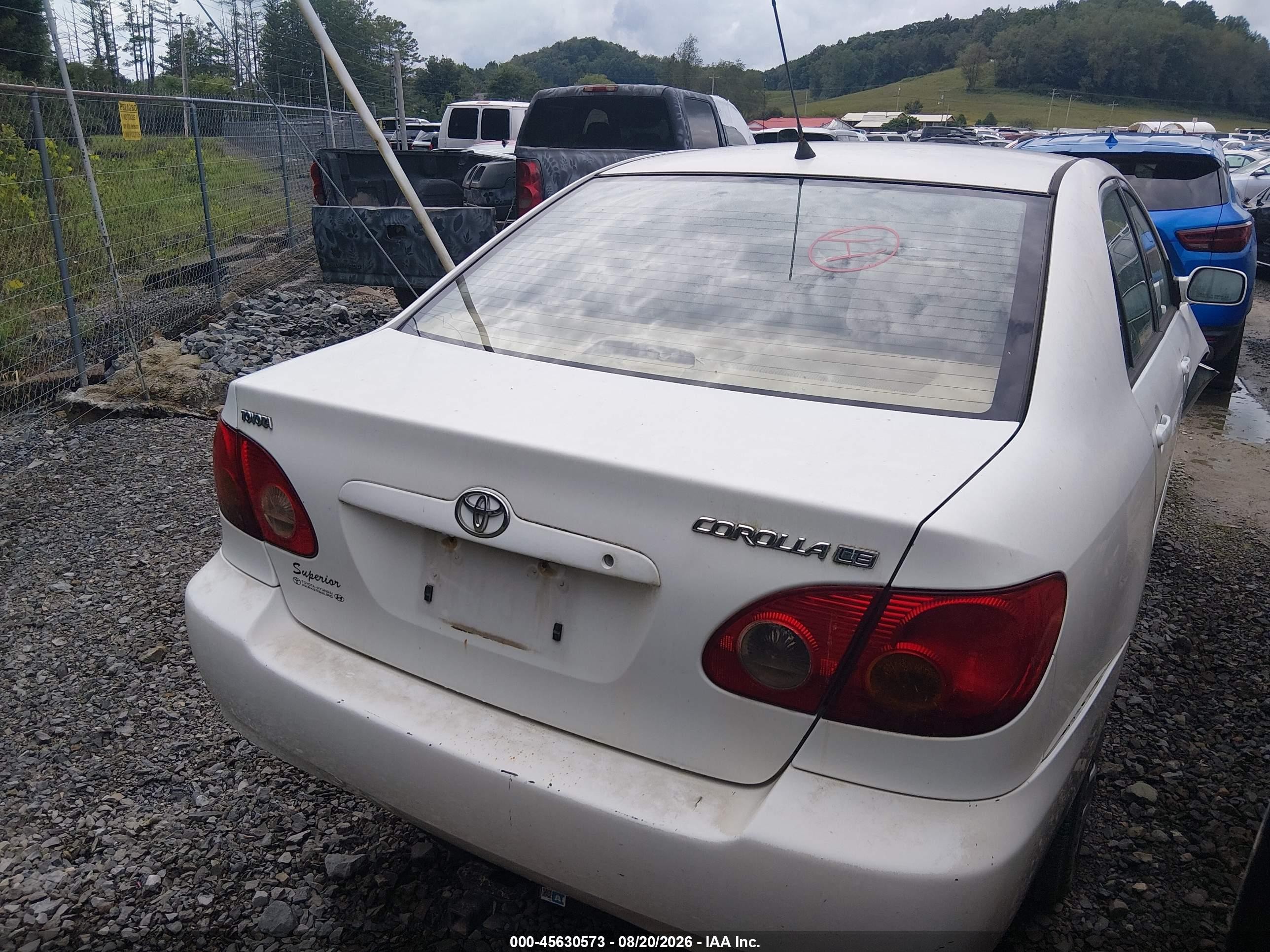 2003 Toyota Corolla Le White vin: JTDBR32E030014817
