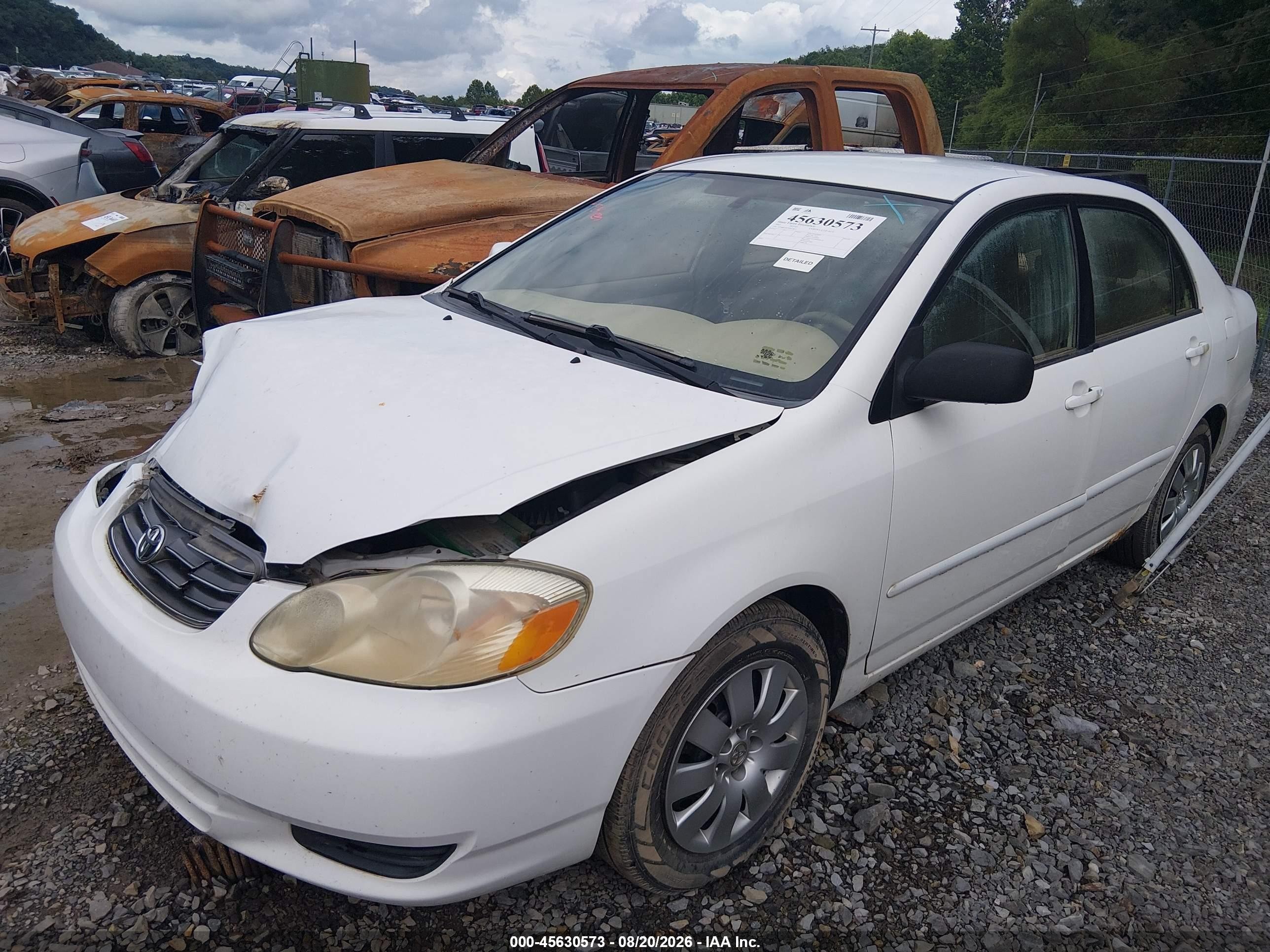2003 Toyota Corolla Le White vin: JTDBR32E030014817