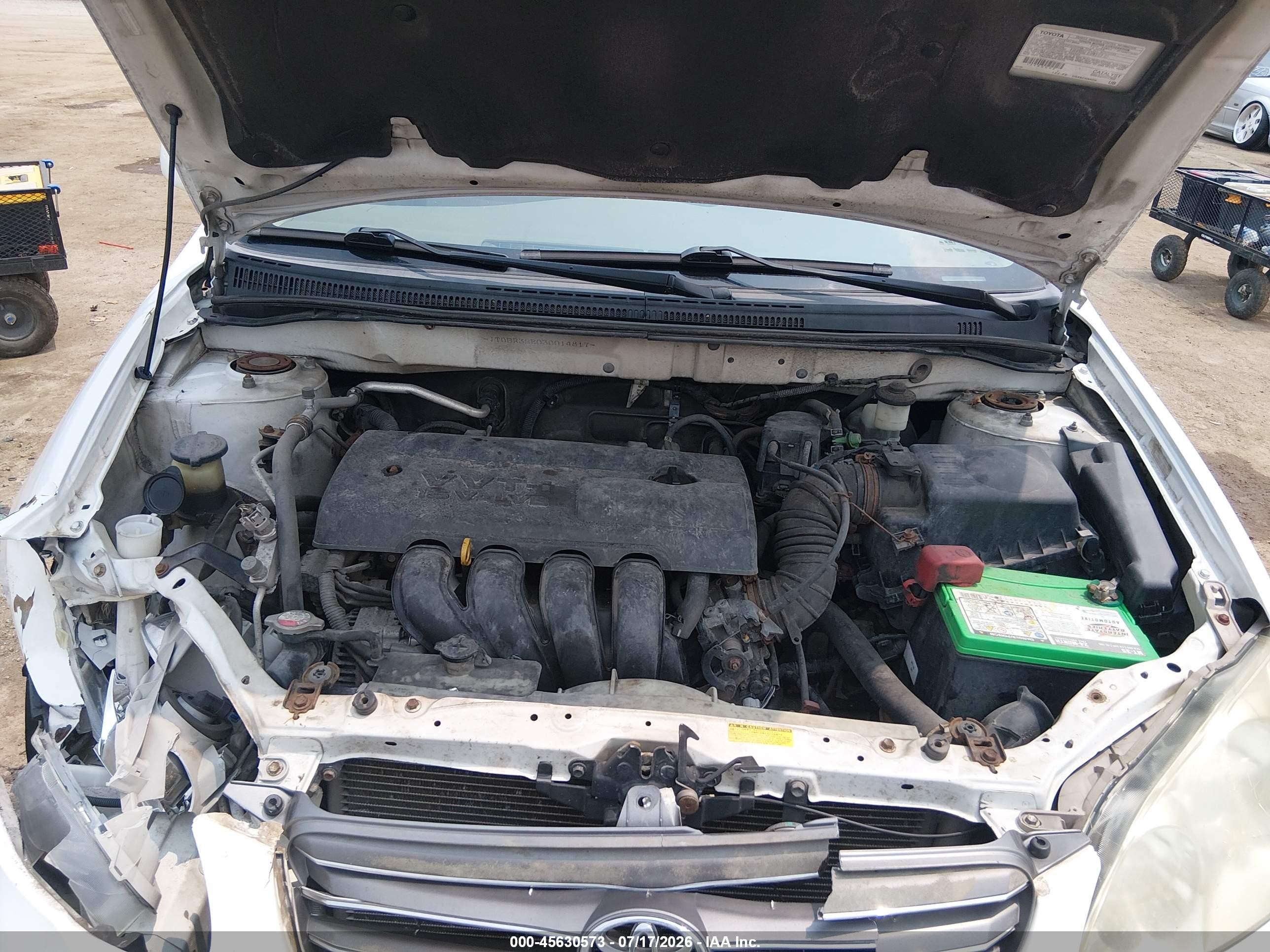 2003 Toyota Corolla Le White vin: JTDBR32E030014817