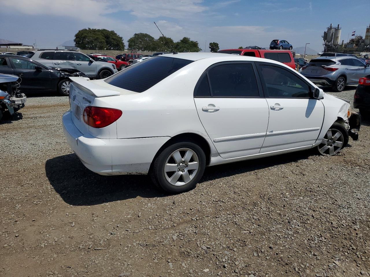 2003 Toyota Corolla Le White vin: JTDBR32E030021282