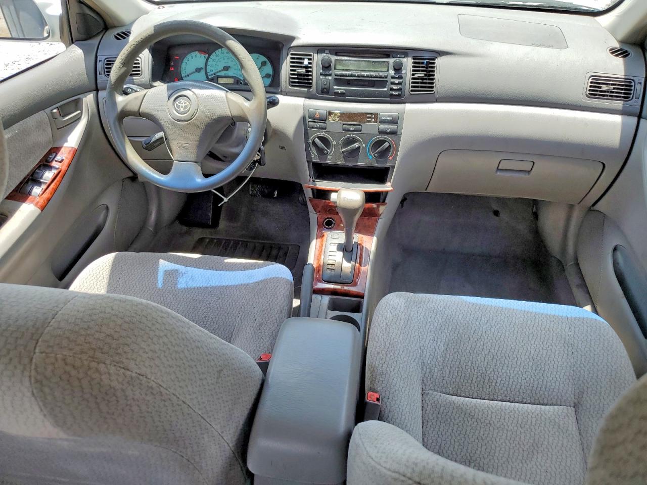 2003 Toyota Corolla Le Silver vin: JTDBR32E030027356