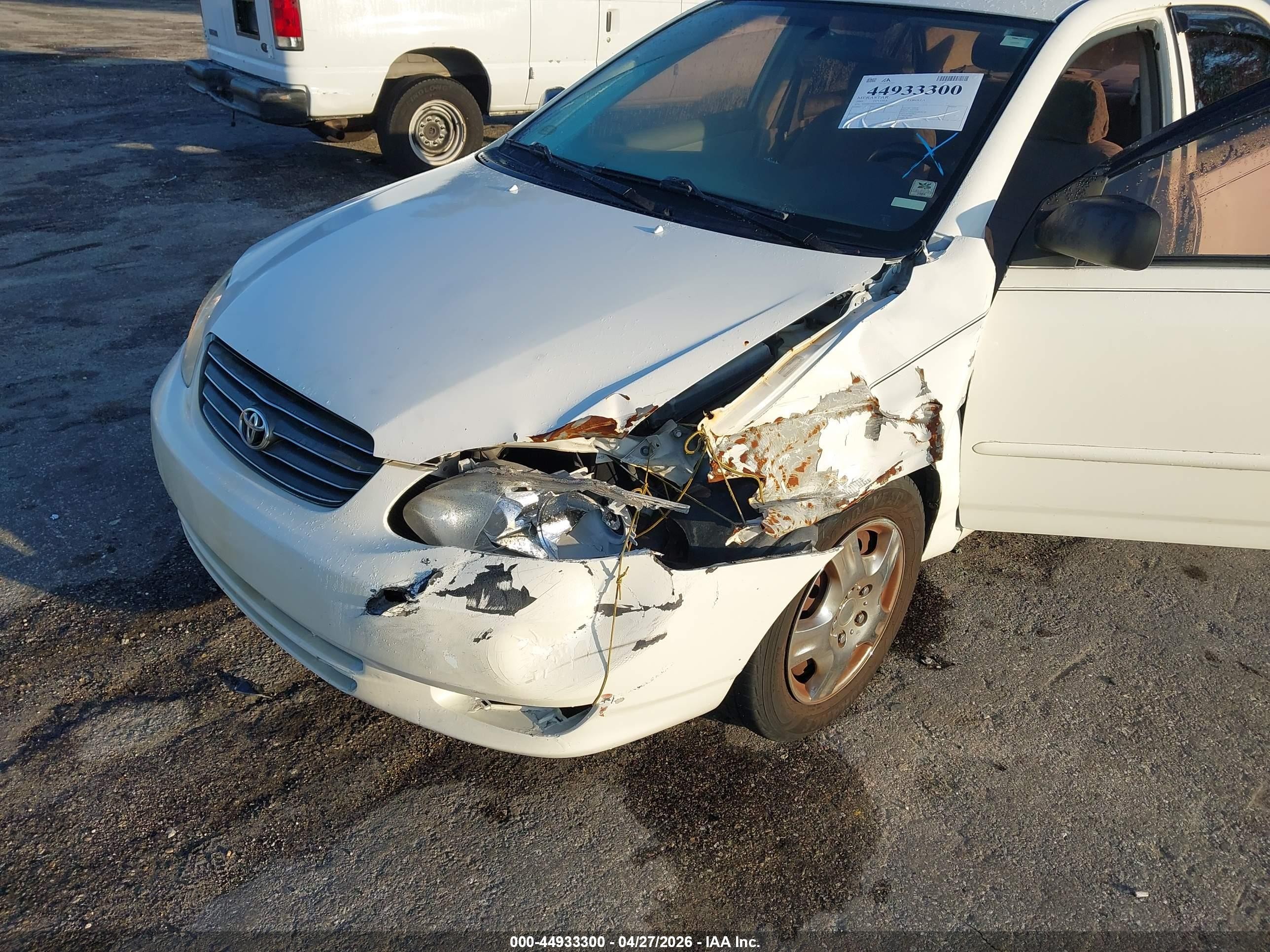 2003 Toyota Corolla Ce White vin: JTDBR32E030039667