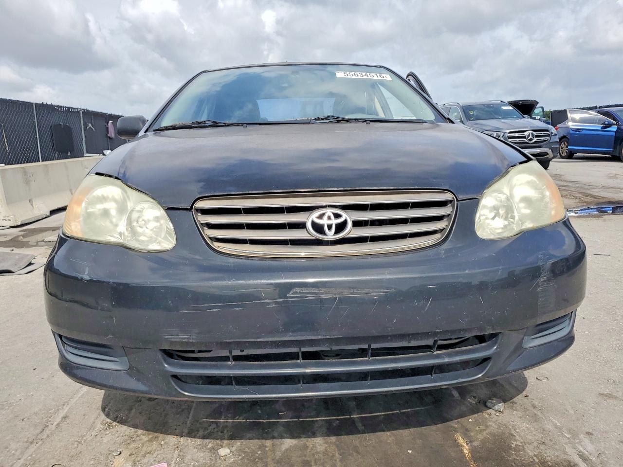 2003 Toyota Corolla Le Black vin: JTDBR32E032011484