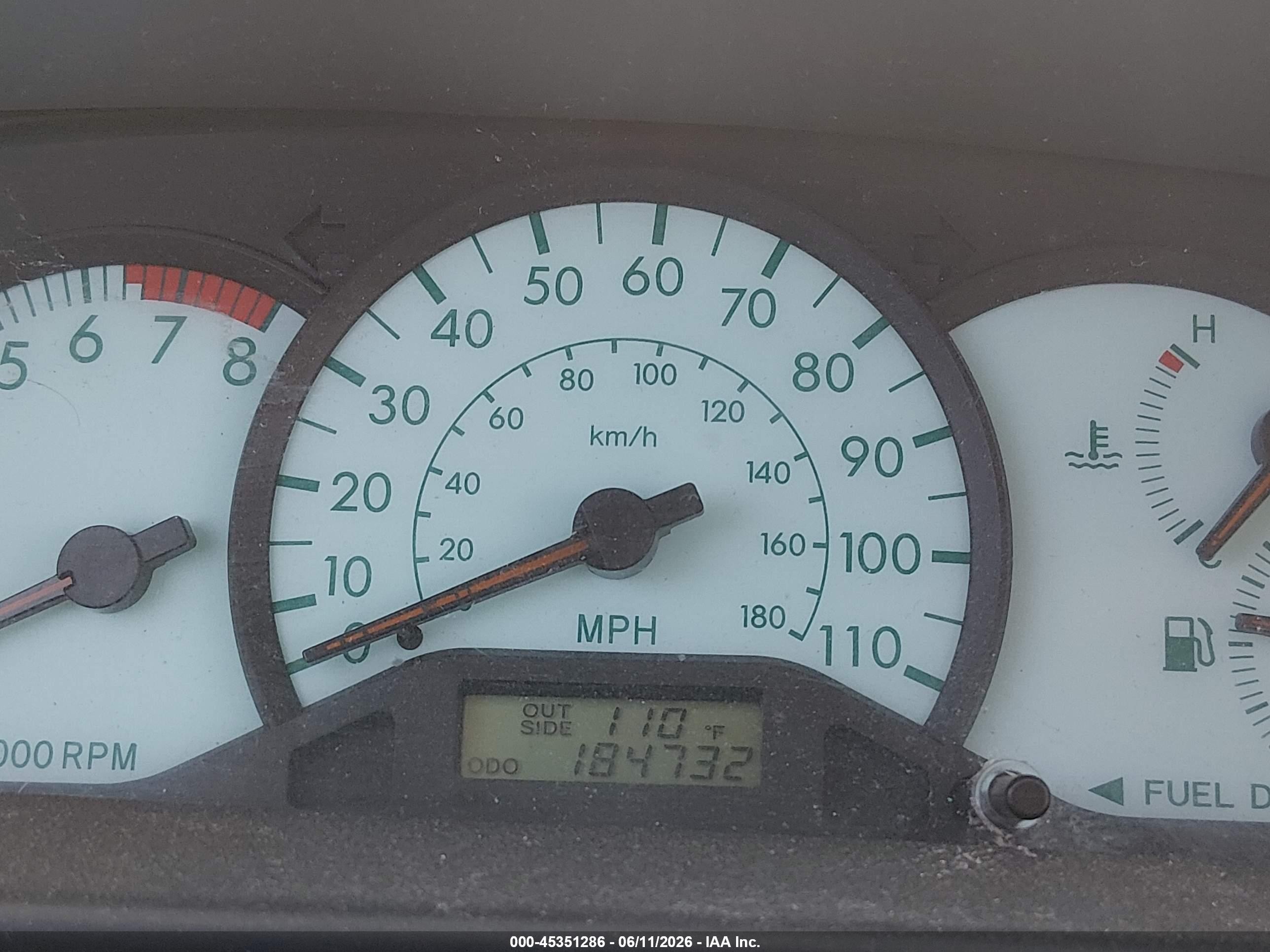 2004 Toyota Corolla Le Silver vin: JTDBR32E042020607