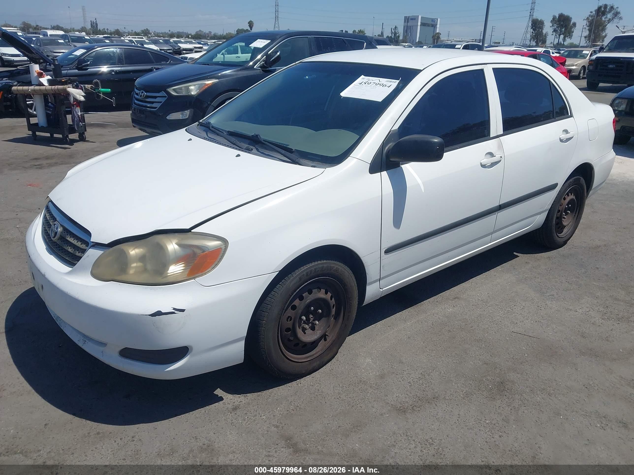 2005 Toyota Corolla Ce White vin: JTDBR32E052057092