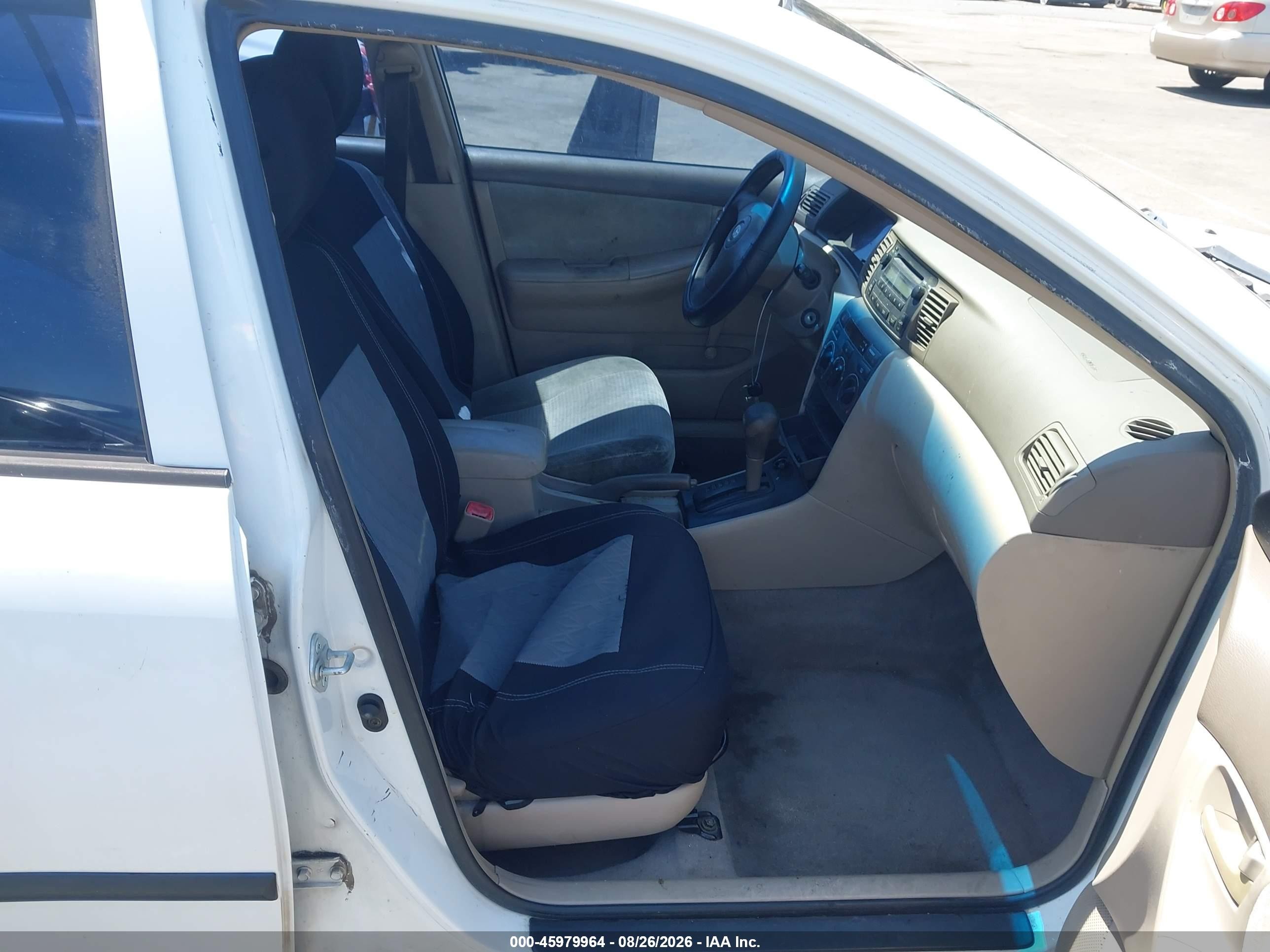 2005 Toyota Corolla Ce White vin: JTDBR32E052057092