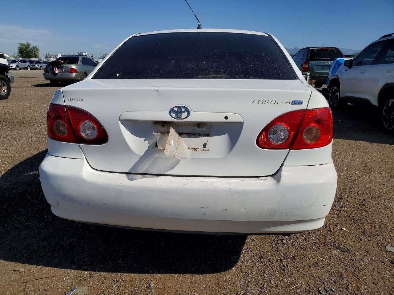 2005 Toyota Corolla Ce White vin: JTDBR32E052064477