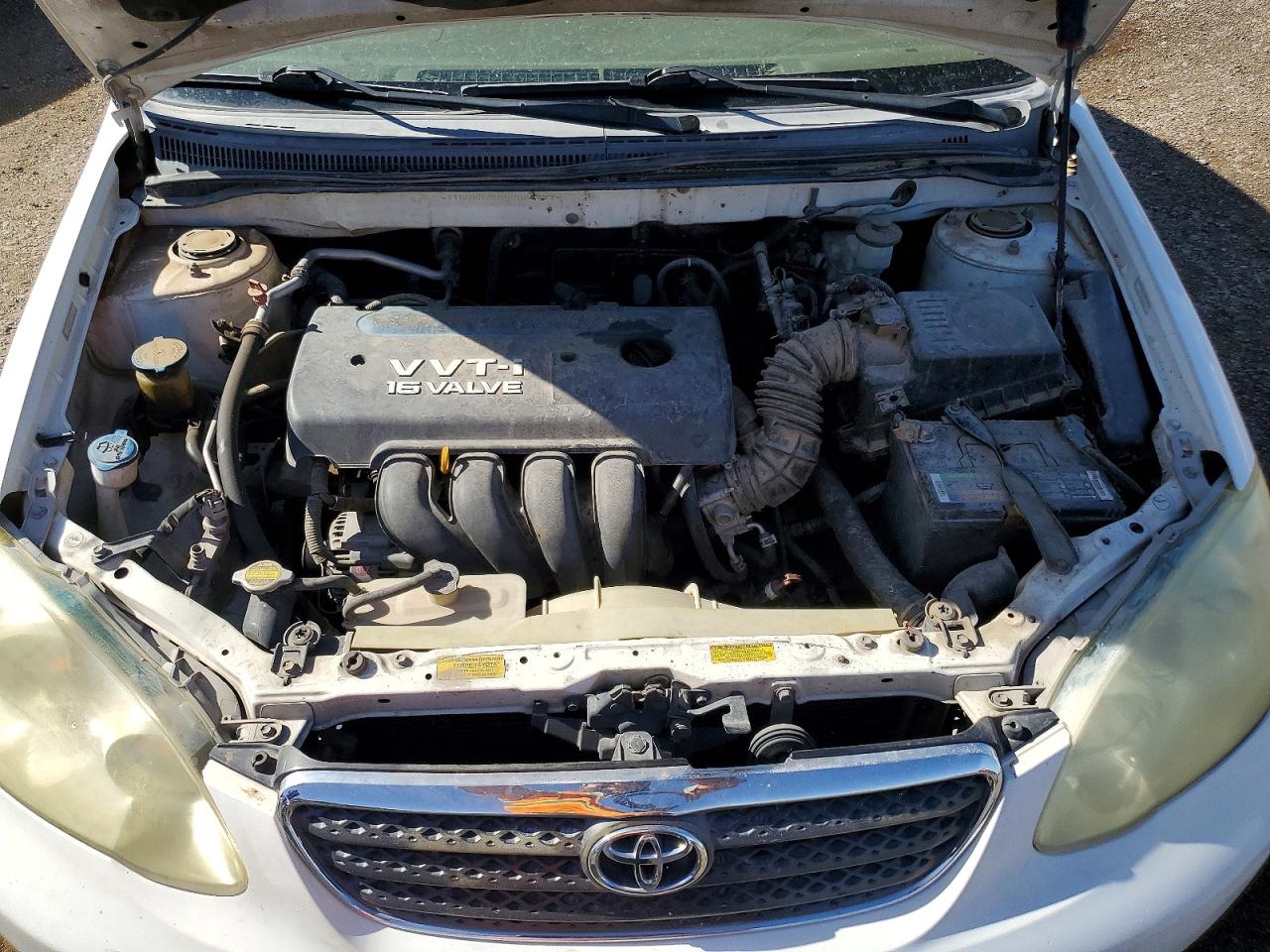 2005 Toyota Corolla Ce White vin: JTDBR32E052064477