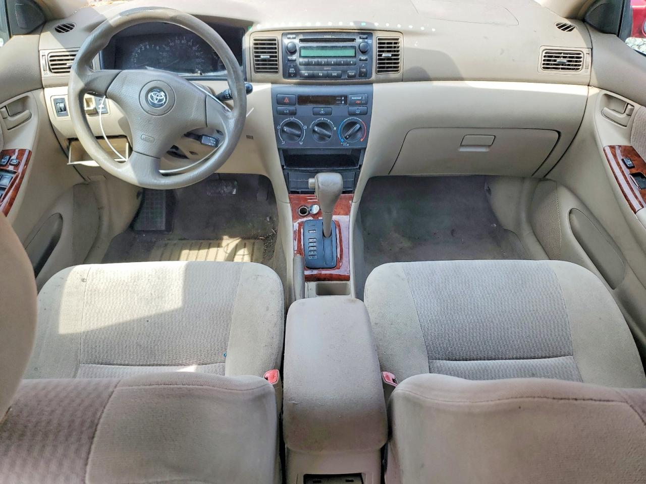 2006 Toyota Corolla Le Red vin: JTDBR32E060060829