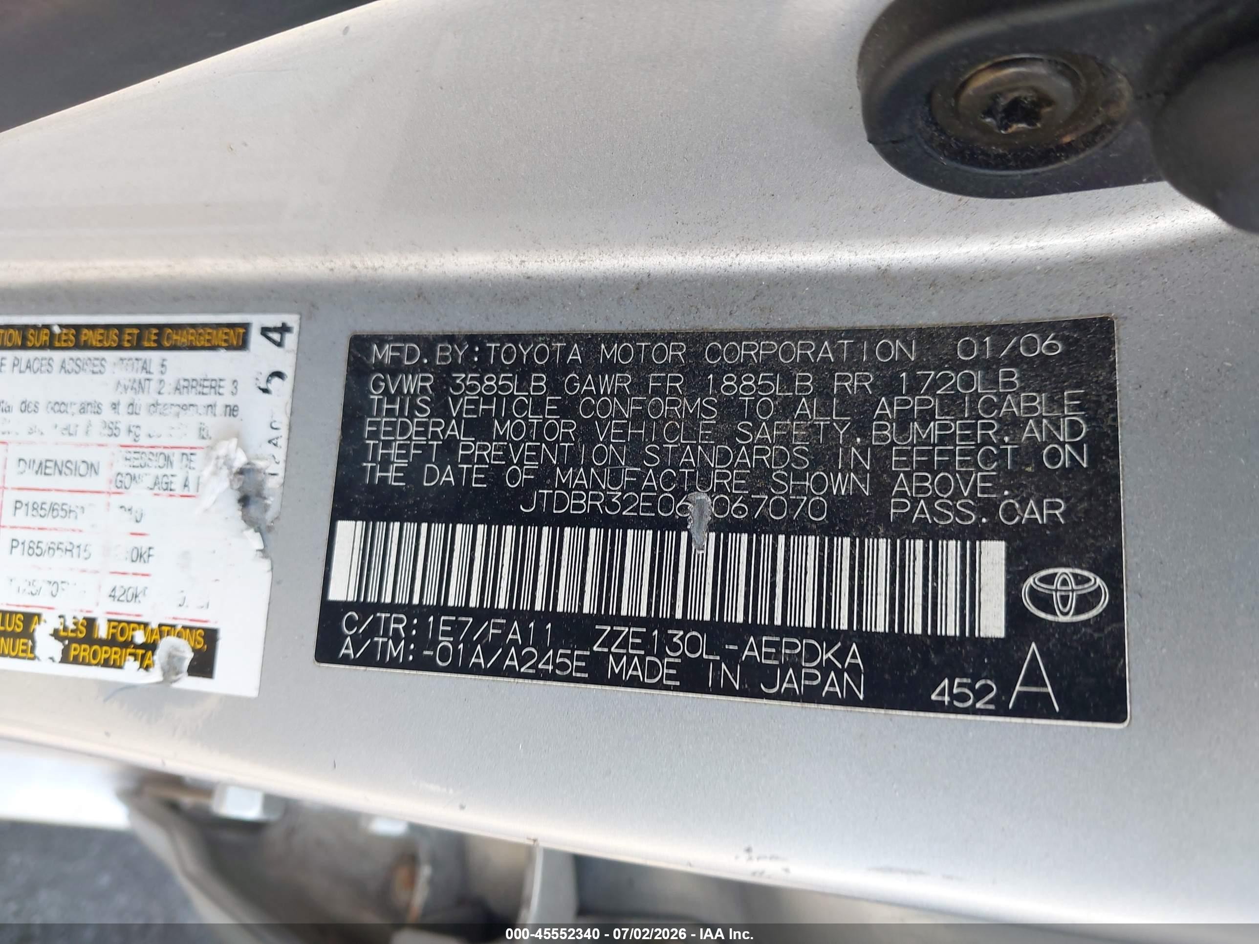 2006 Toyota Corolla Ce Silver vin: JTDBR32E060067070