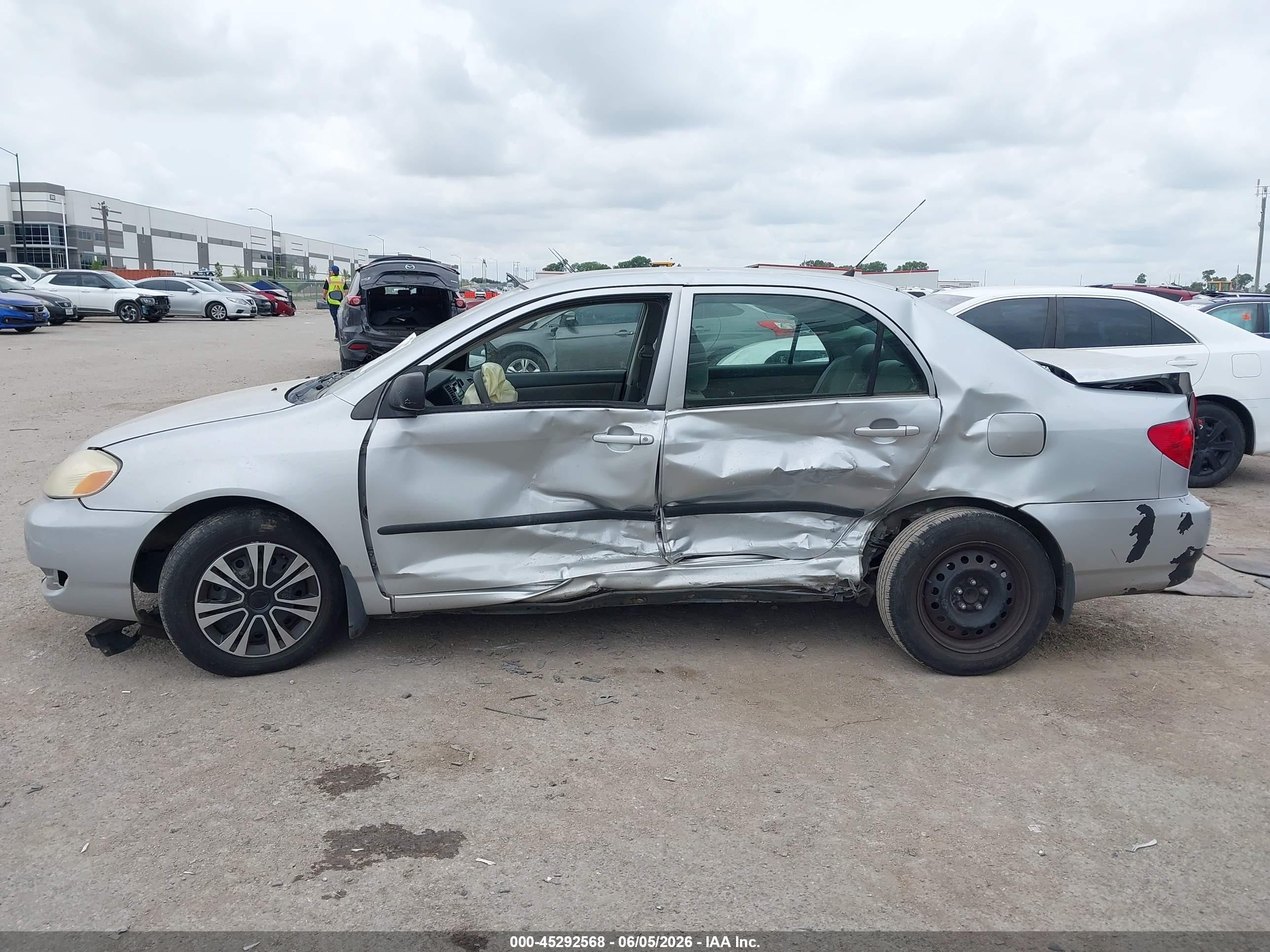2006 Toyota Corolla Ce Silver vin: JTDBR32E060070583