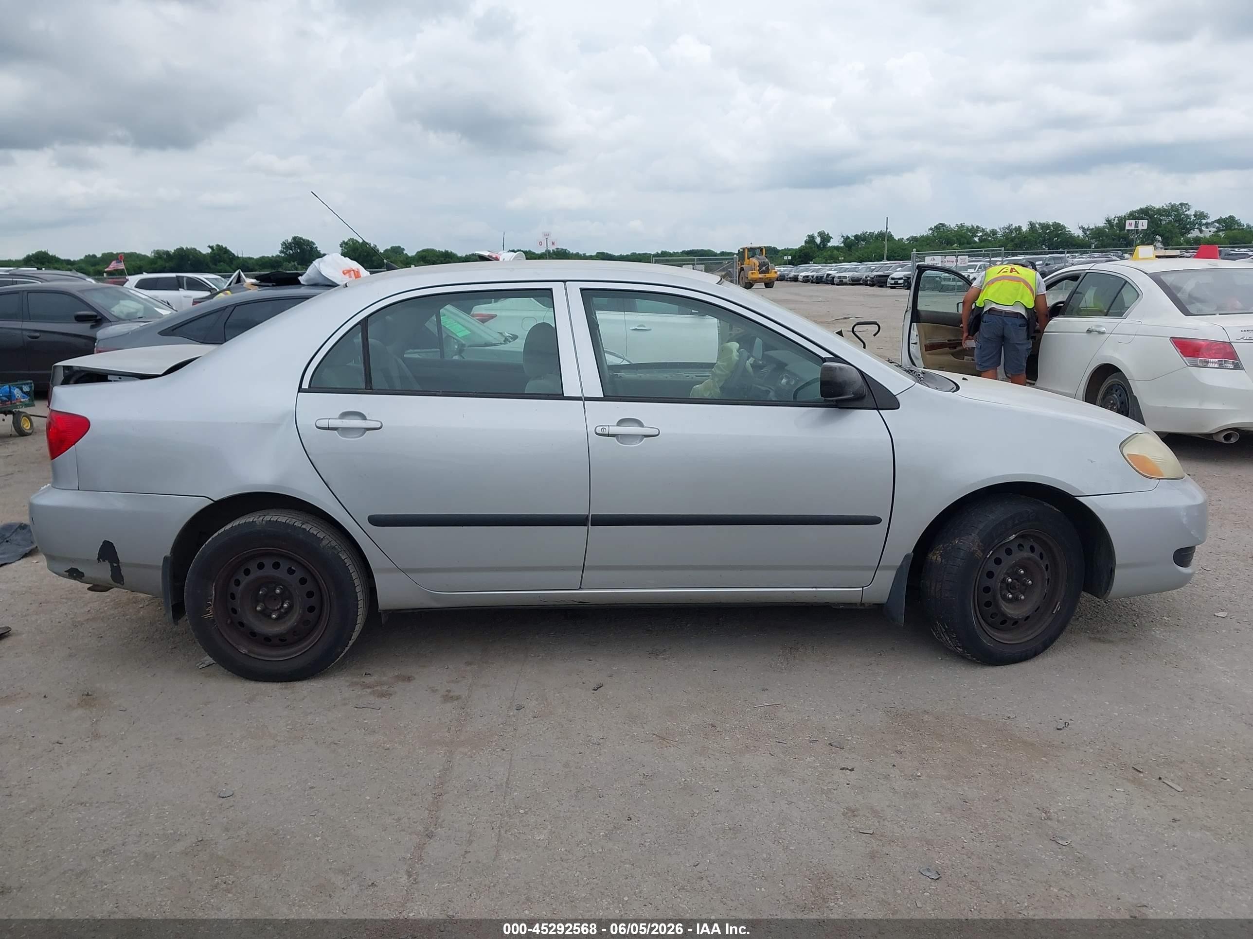 2006 Toyota Corolla Ce Silver vin: JTDBR32E060070583