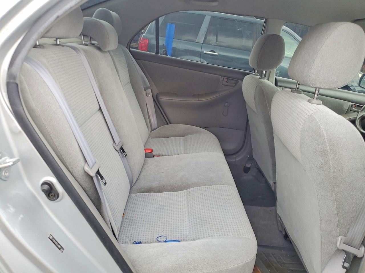 2006 Toyota Corolla Ce Silver vin: JTDBR32E060071958