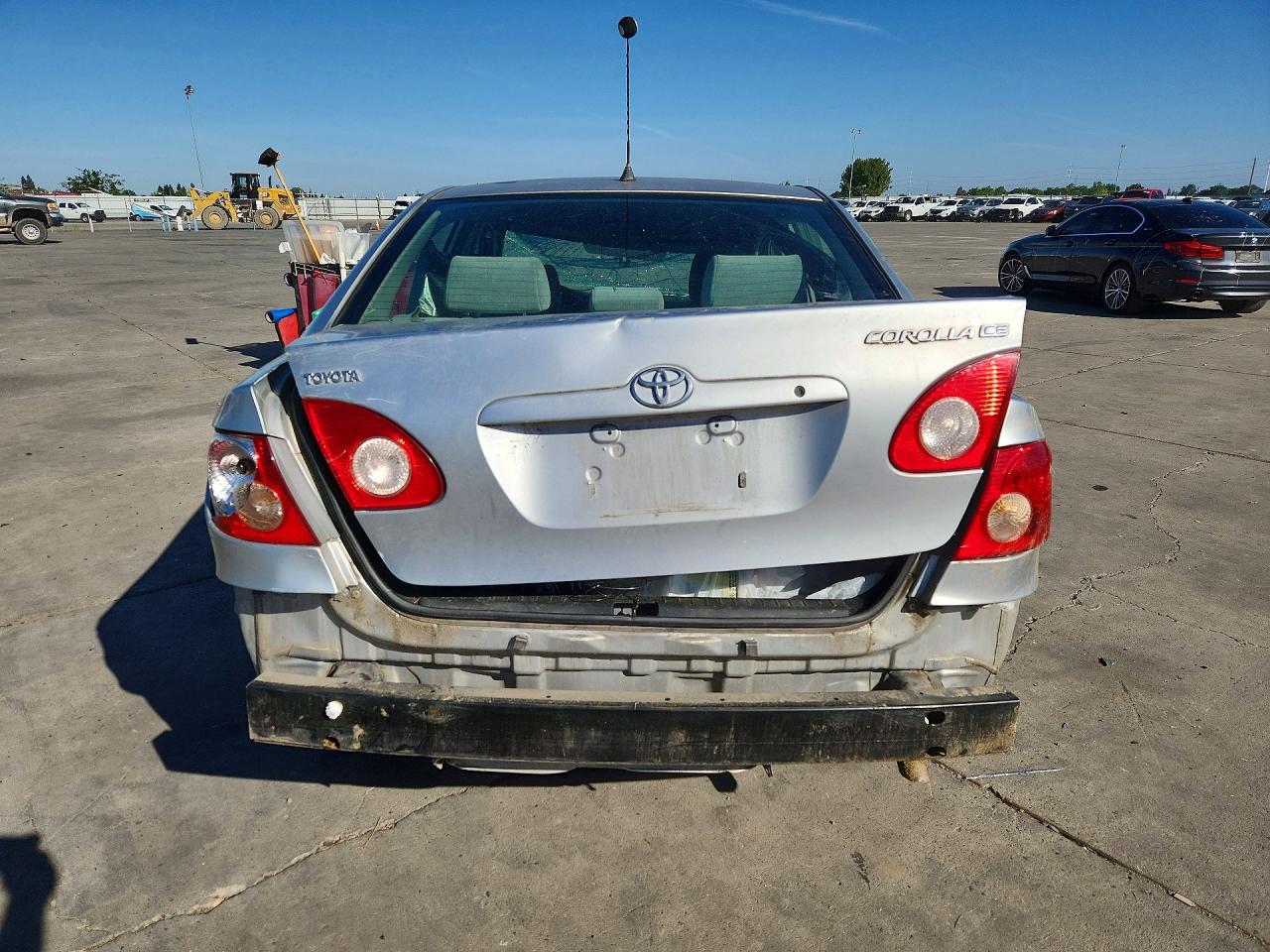 2006 Toyota Corolla Ce Silver vin: JTDBR32E060096911