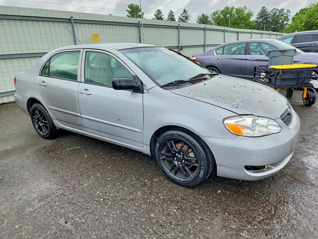 2007 Toyota Corolla Ce Silver vin: JTDBR32E070112039