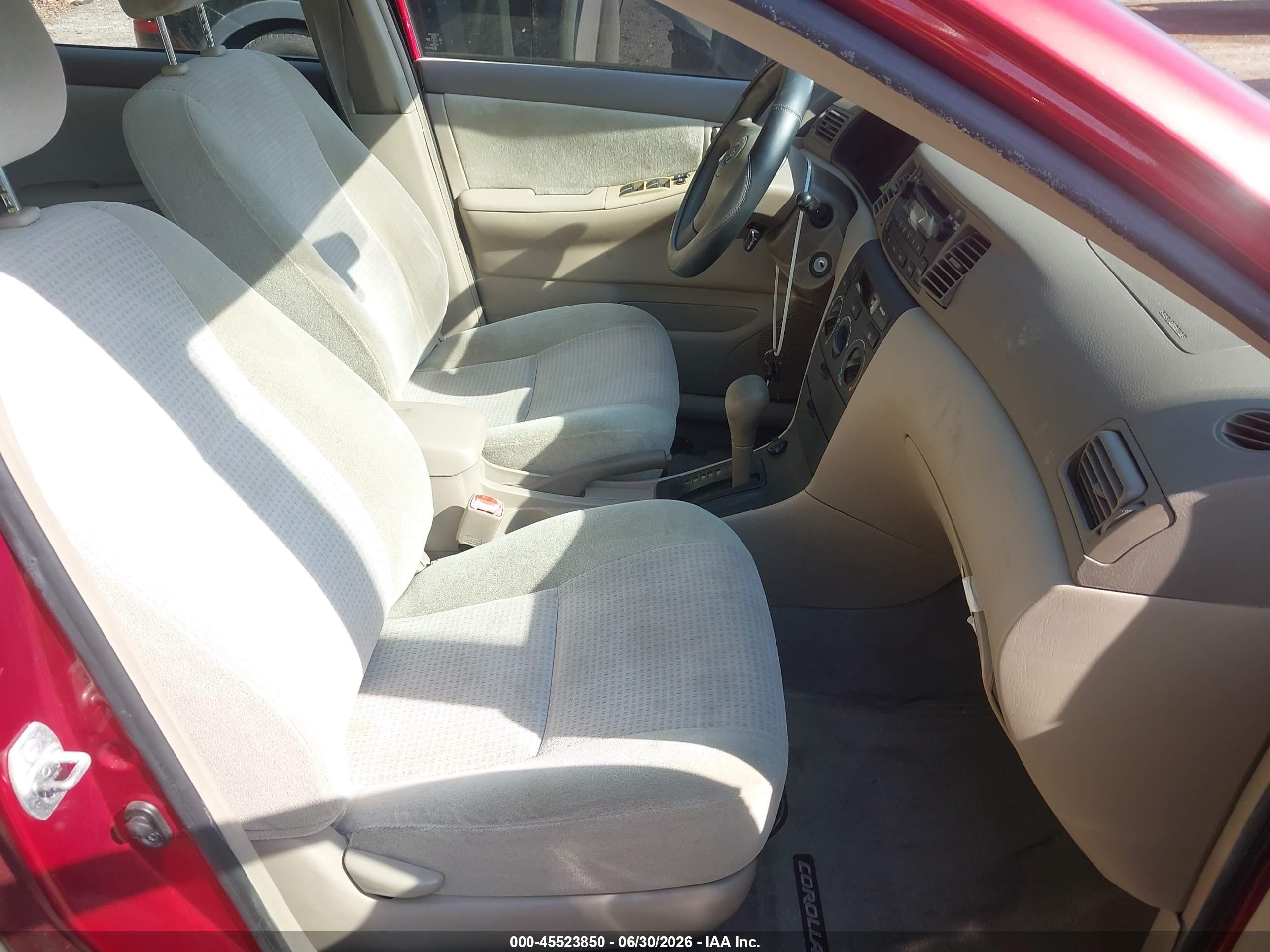 2007 Toyota Corolla Ce Red vin: JTDBR32E070120612