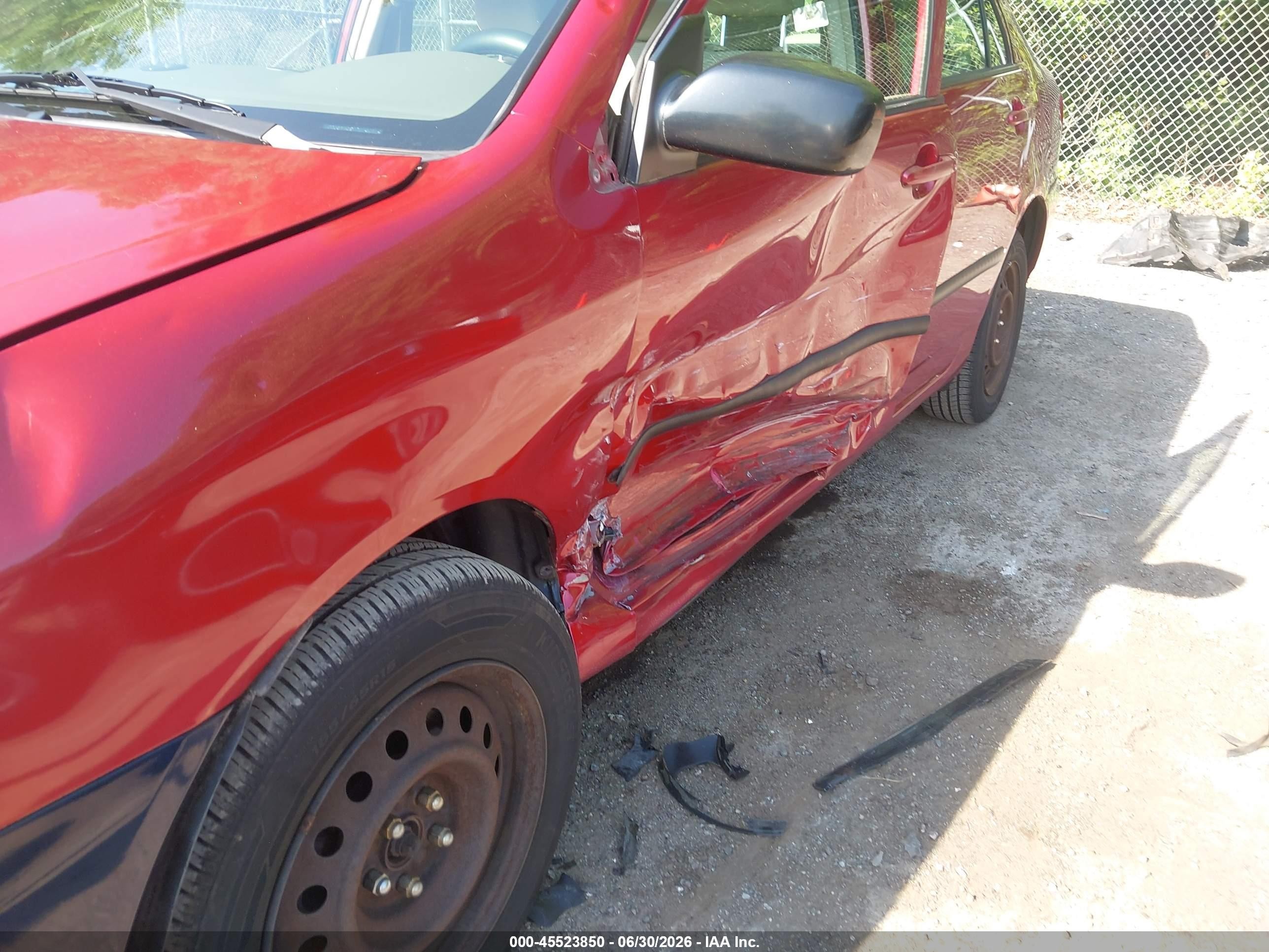 2007 Toyota Corolla Ce Red vin: JTDBR32E070120612
