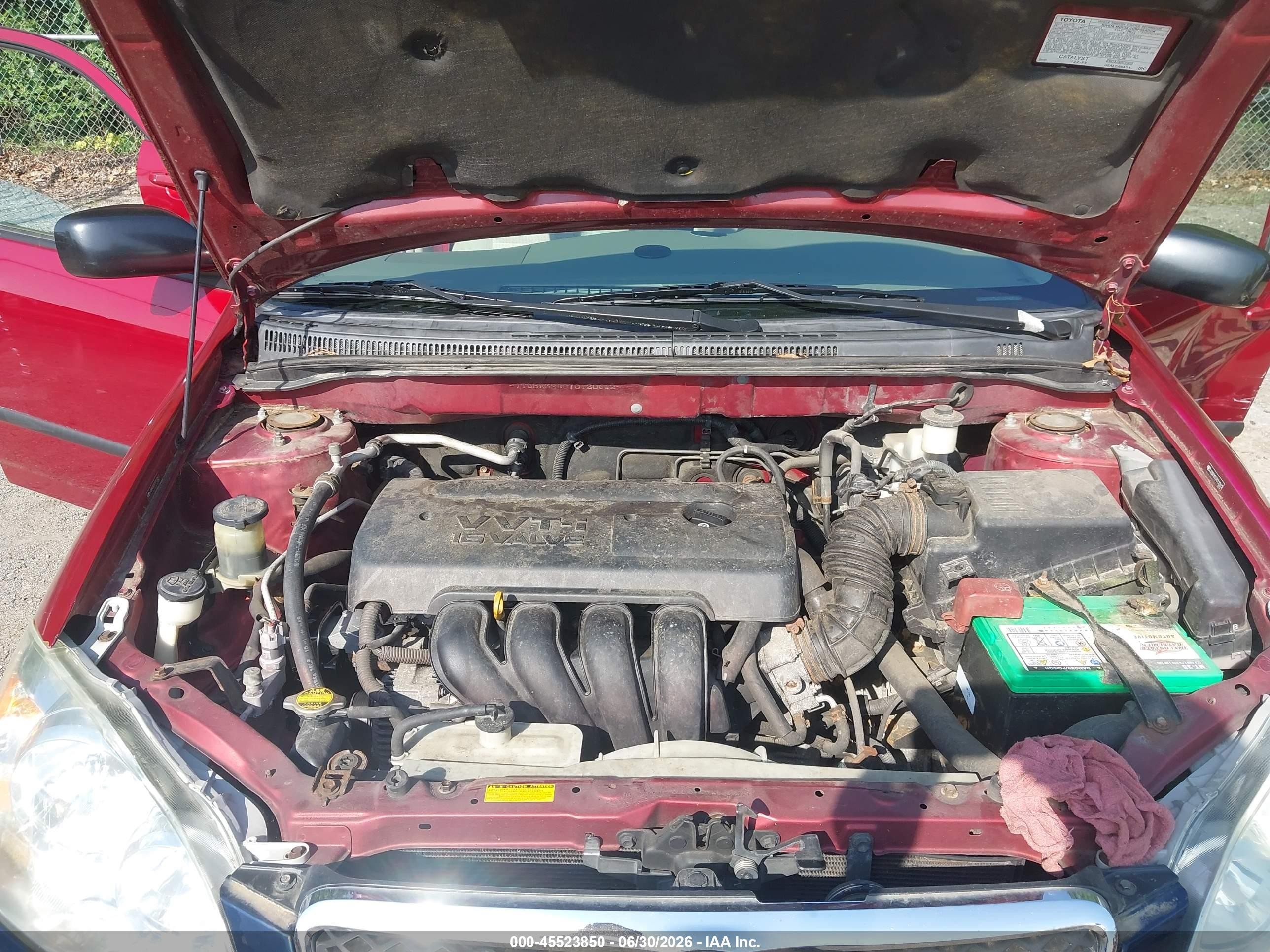 2007 Toyota Corolla Ce Red vin: JTDBR32E070120612