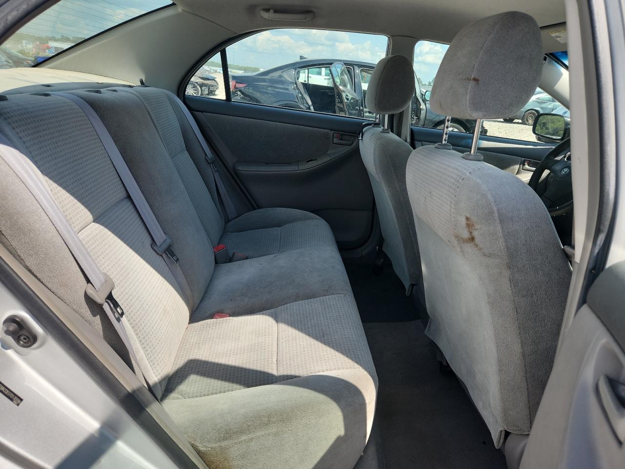 2007 Toyota Corolla Ce Серебряный vin: JTDBR32E070130086