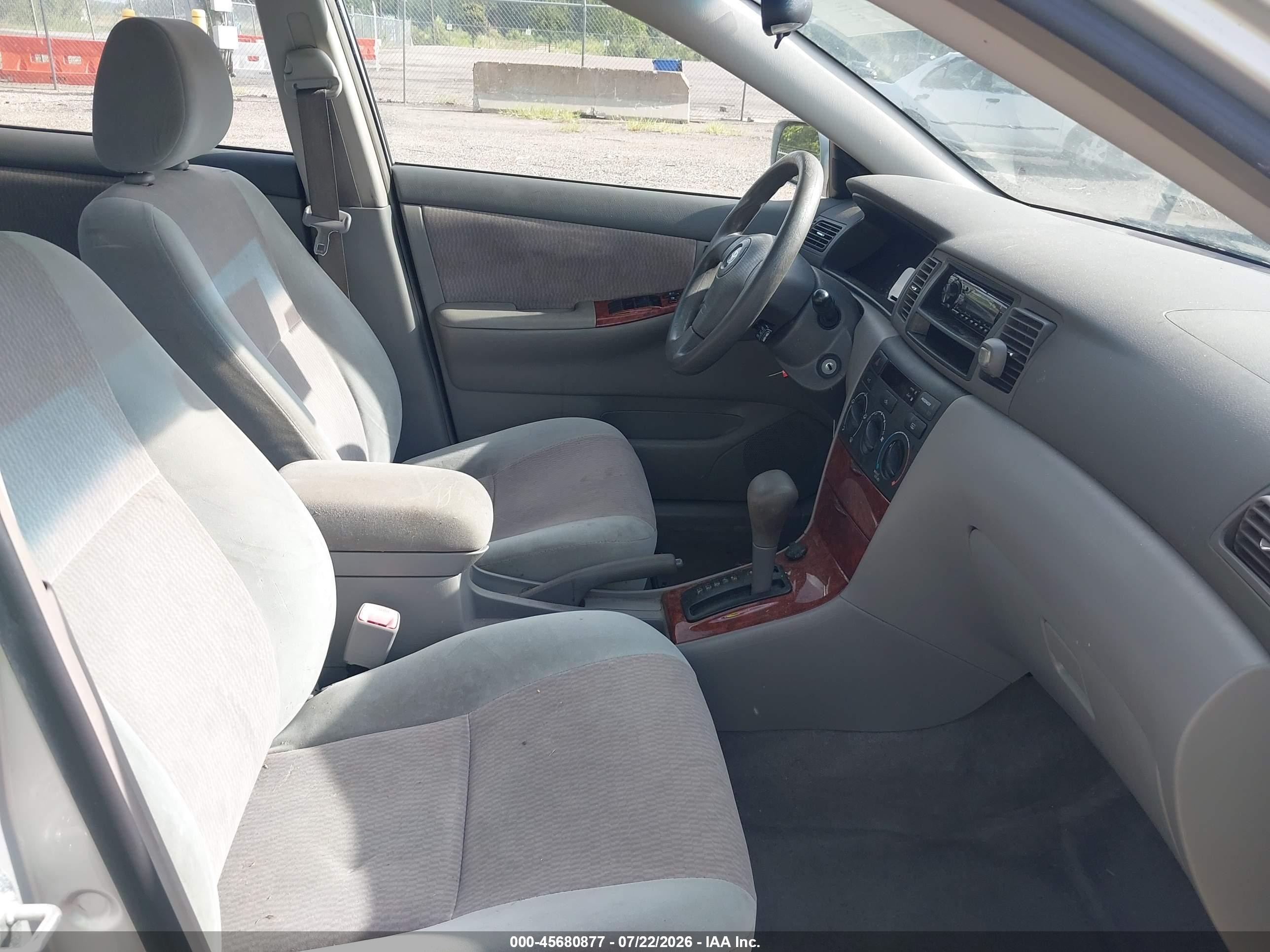 2007 Toyota Corolla Le Silver vin: JTDBR32E070135871
