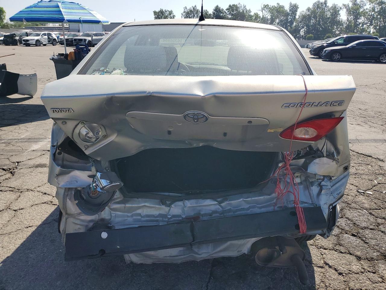 2003 Toyota Corolla Ce Silver vin: JTDBR32E130008623