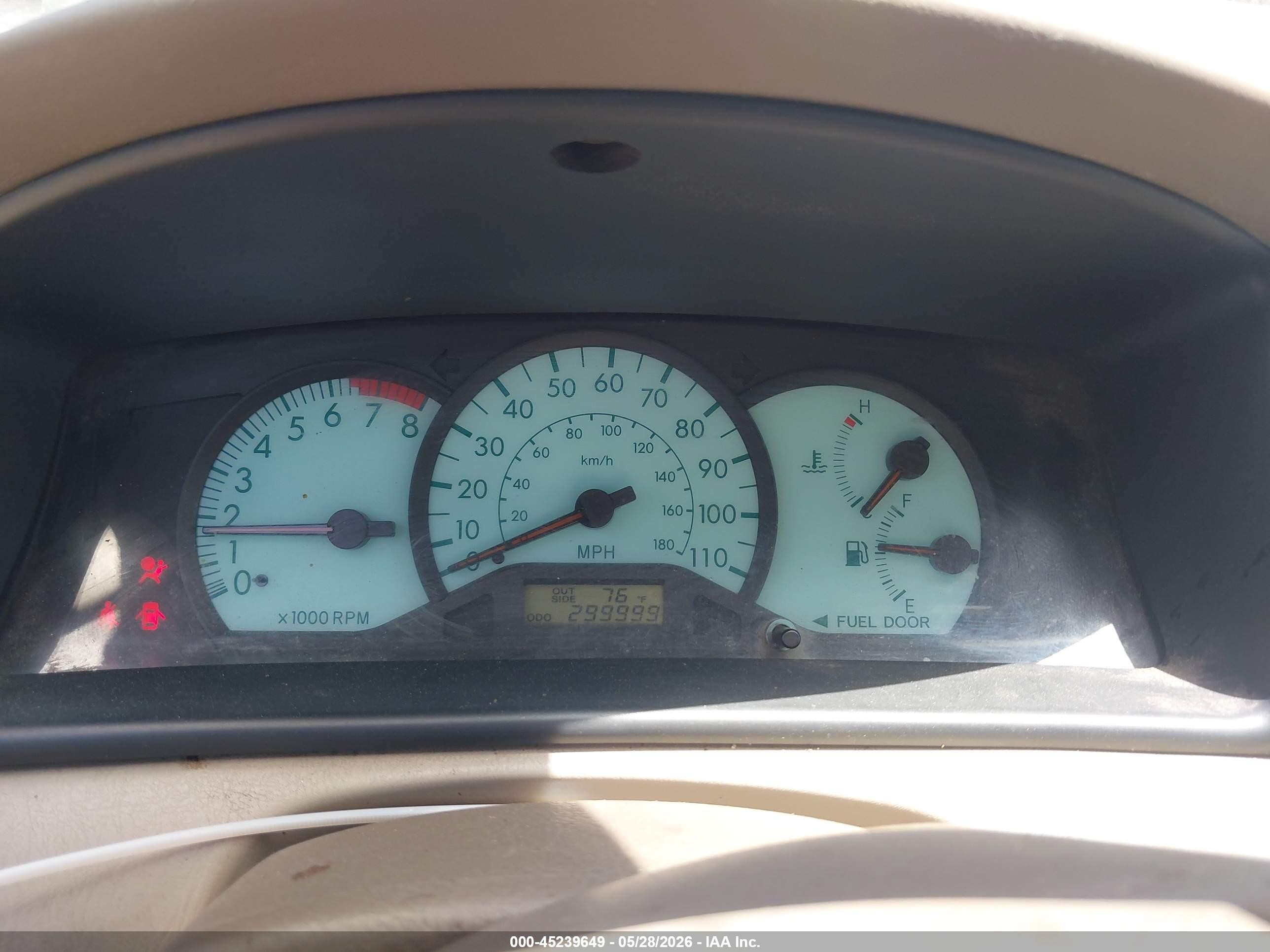 2003 Toyota Corolla Le Черный vin: JTDBR32E132008934