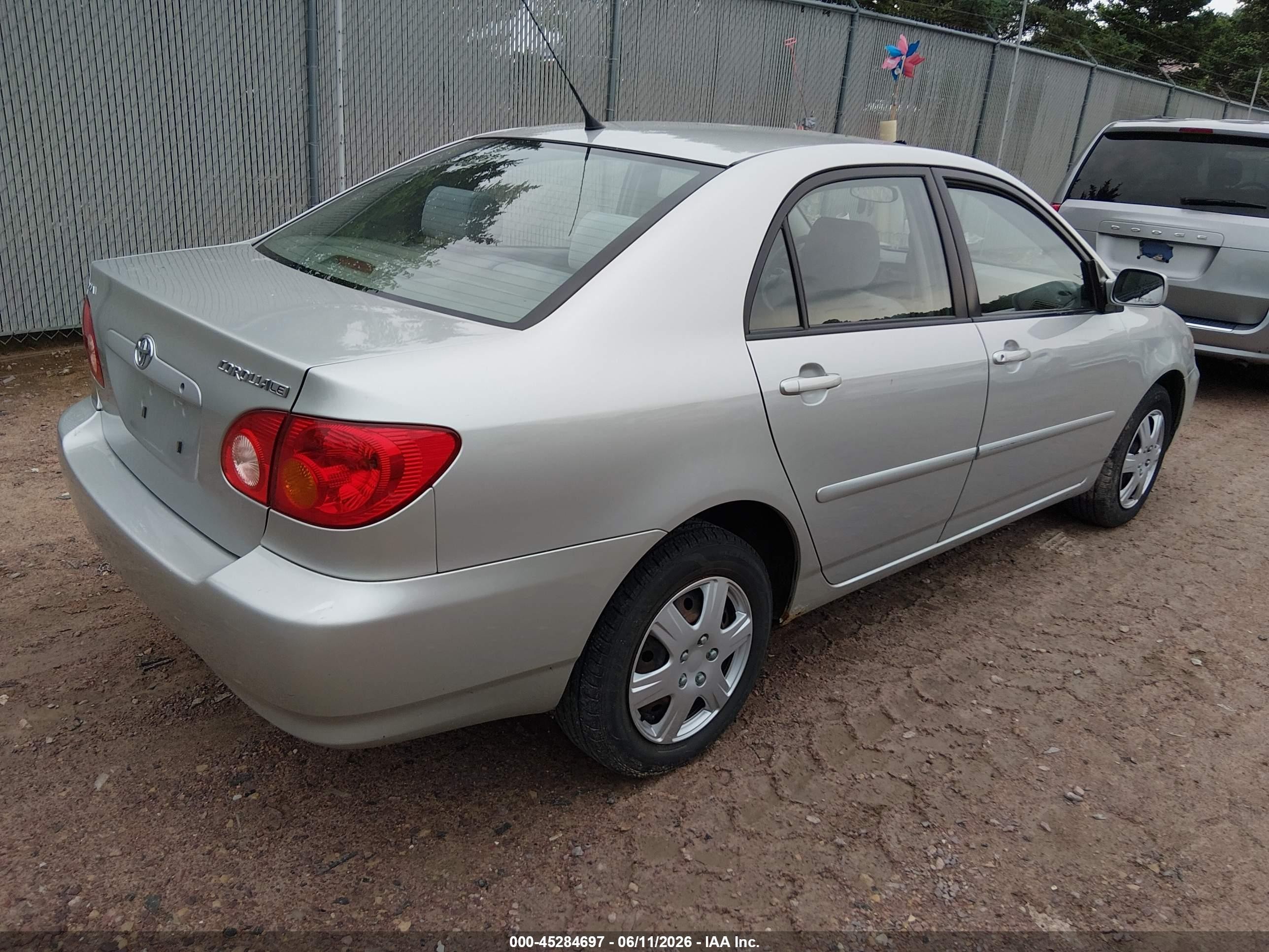 2003 Toyota Corolla Le Silver vin: JTDBR32E132016032
