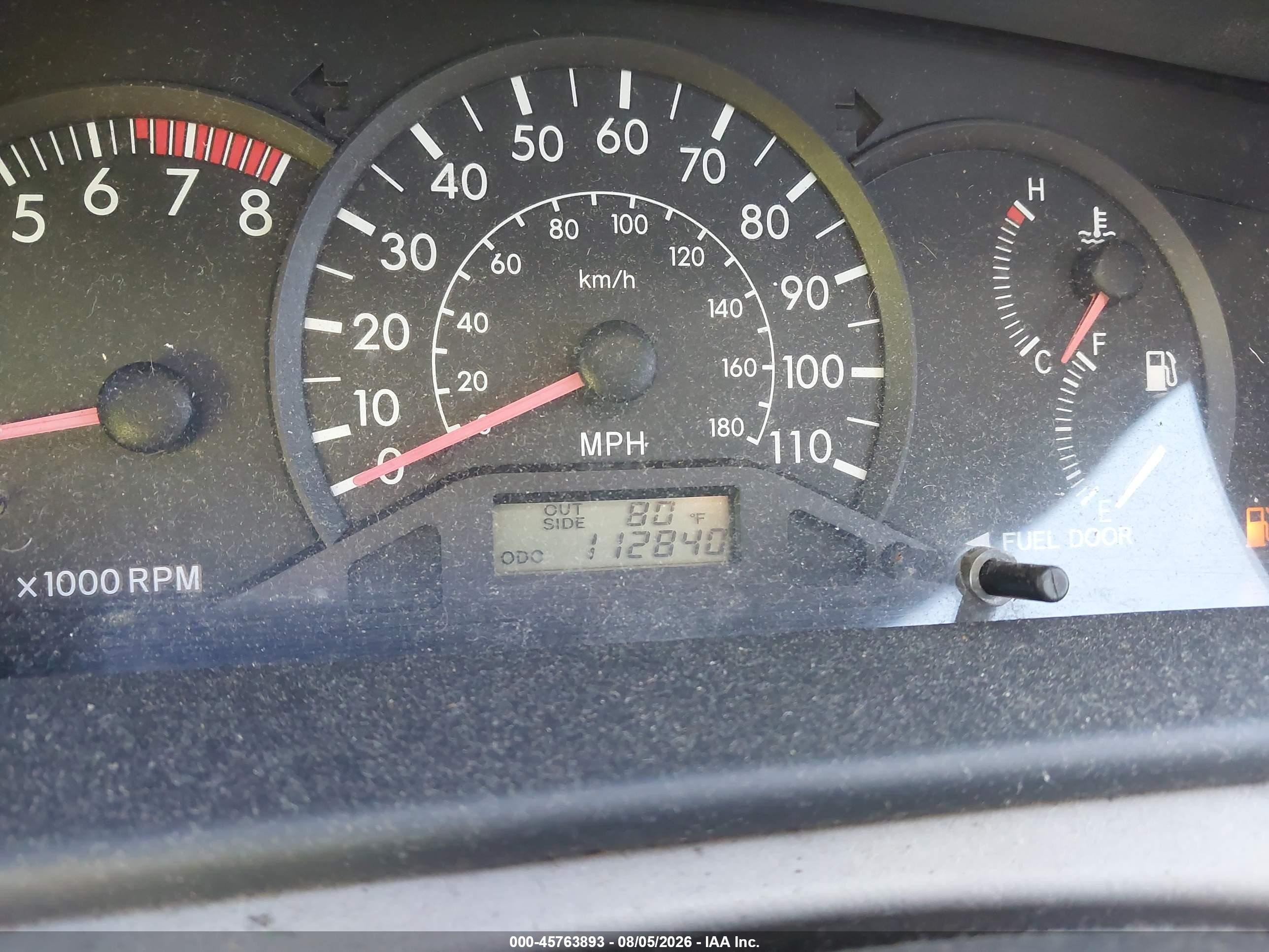 2004 Toyota Corolla Ce Silver vin: JTDBR32E142033477