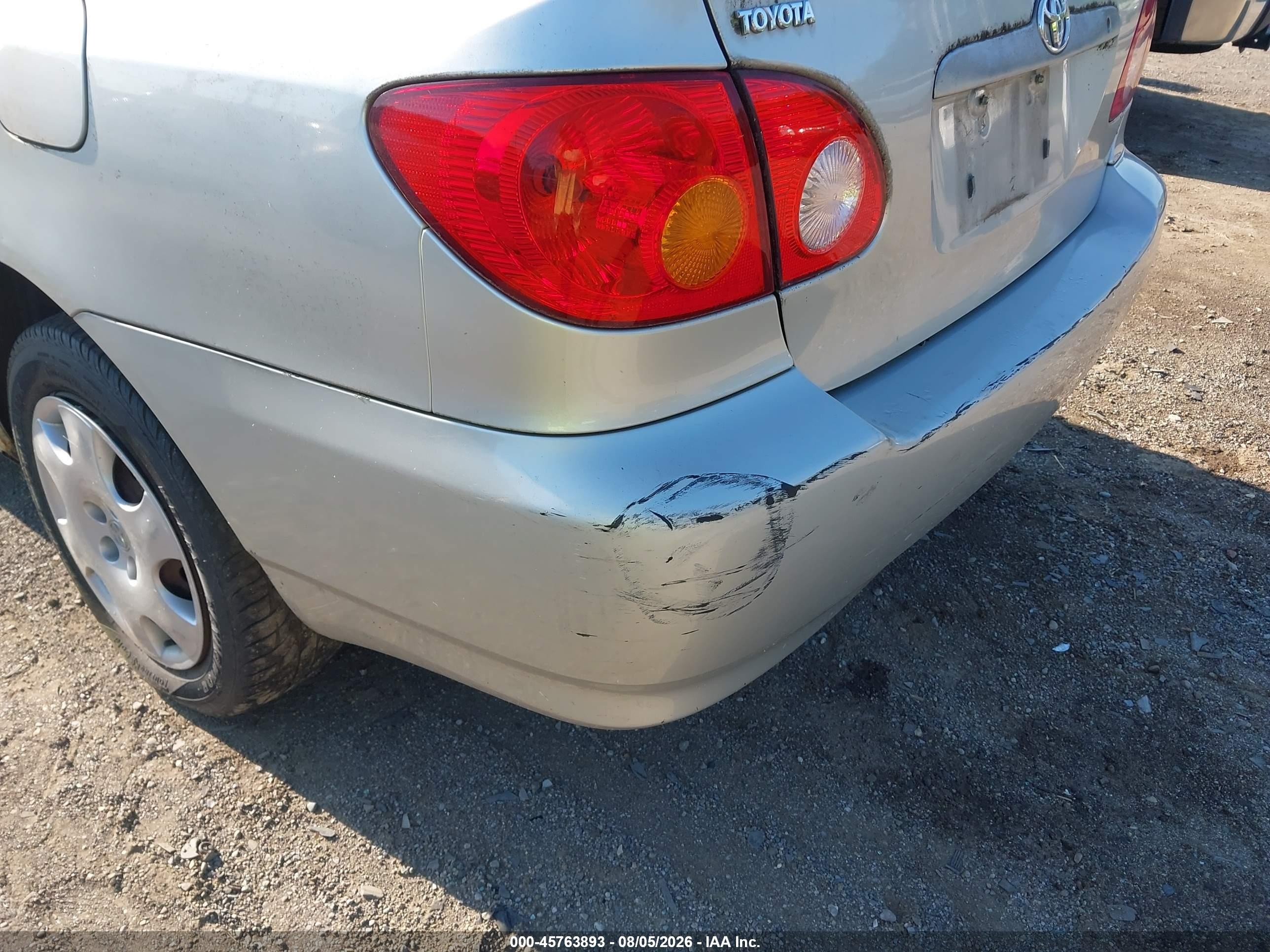 2004 Toyota Corolla Ce Silver vin: JTDBR32E142033477