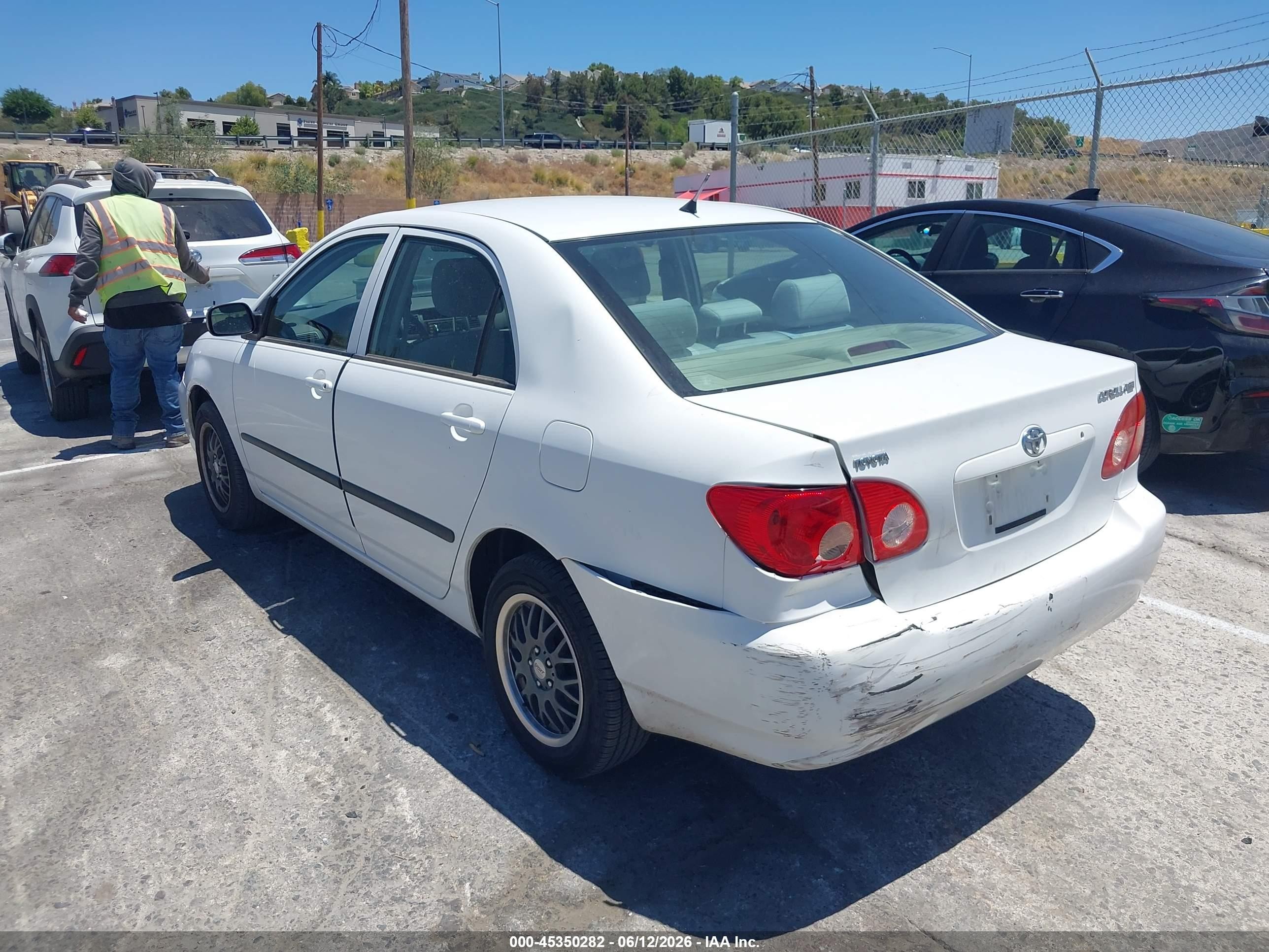 2006 Toyota Corolla Ce White vin: JTDBR32E160063500
