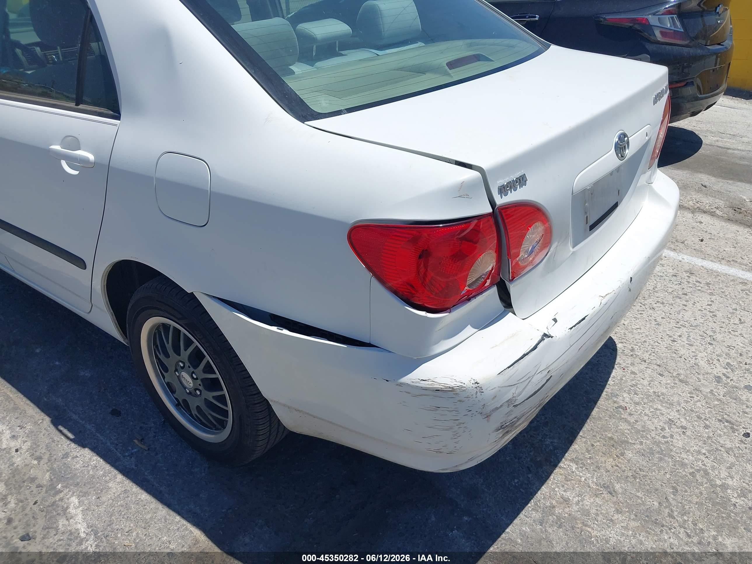 2006 Toyota Corolla Ce White vin: JTDBR32E160063500