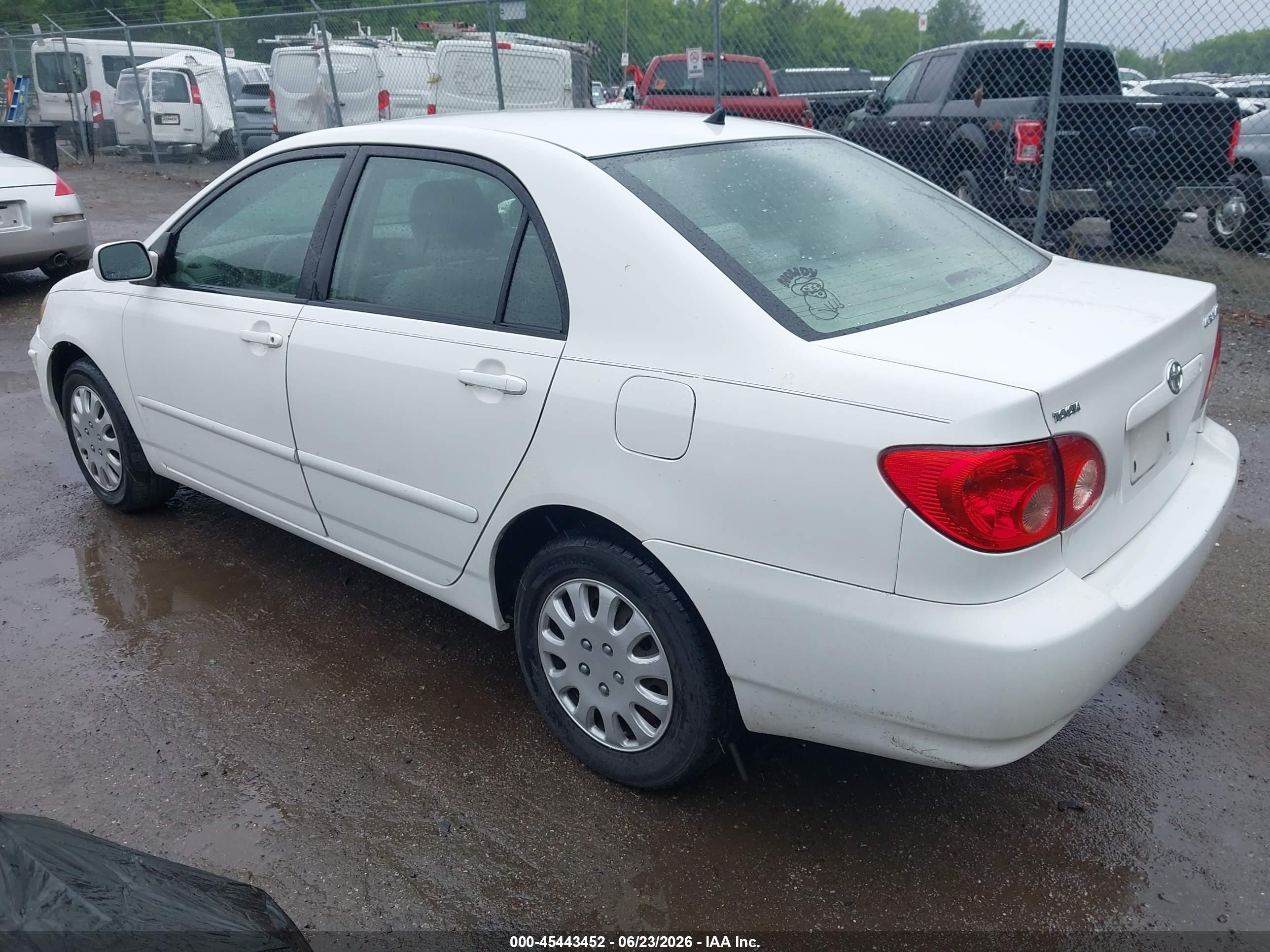 2006 Toyota Corolla Le White vin: JTDBR32E160063710
