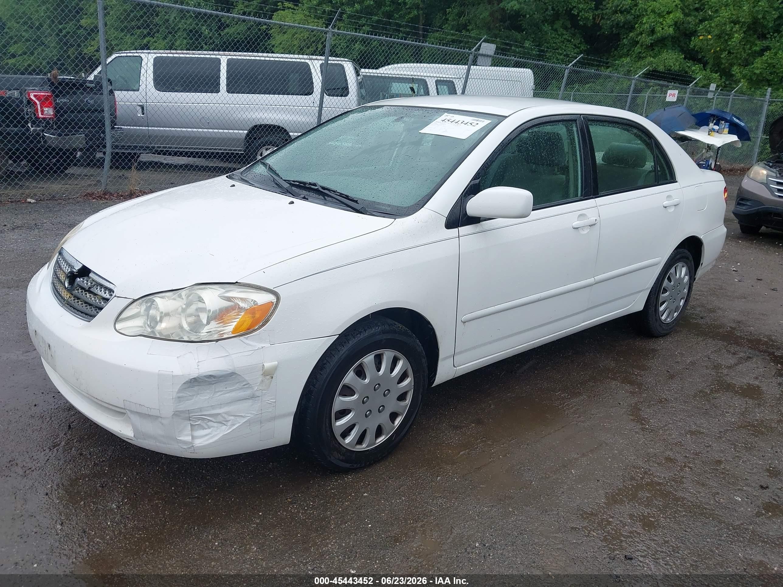 2006 Toyota Corolla Le White vin: JTDBR32E160063710
