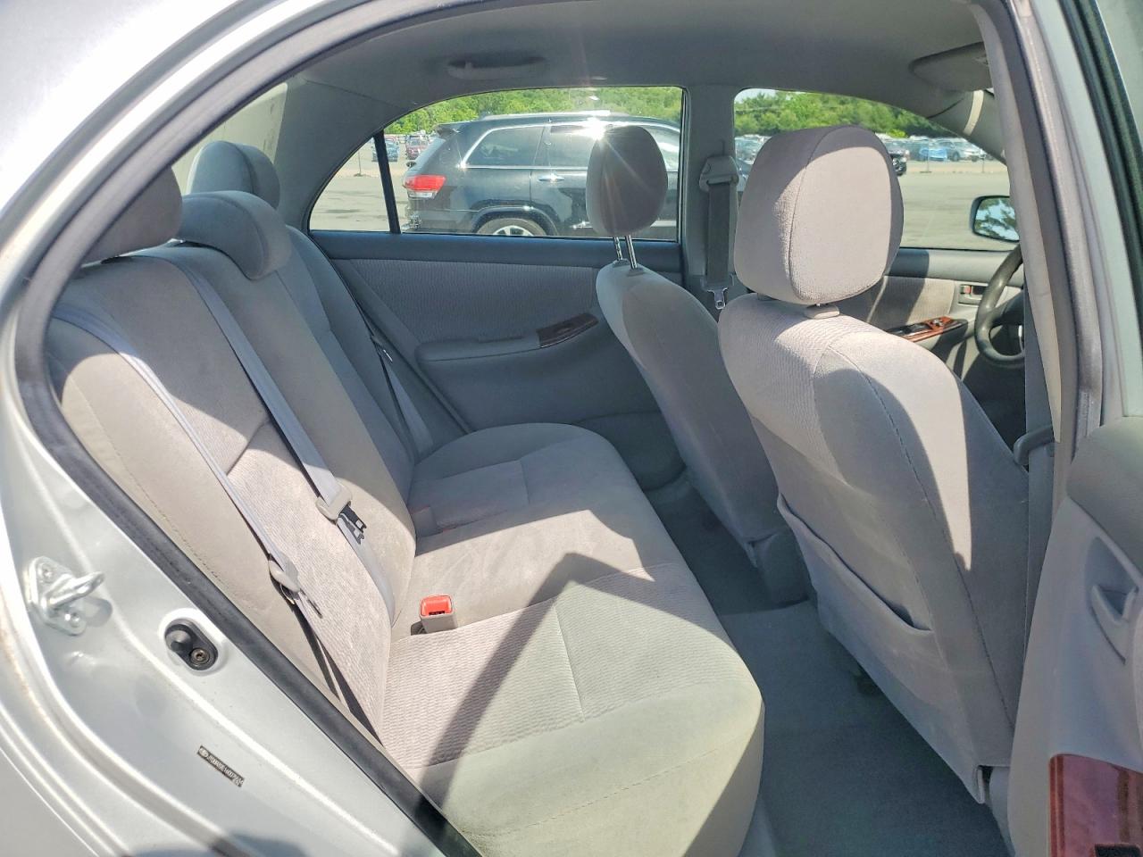 2006 Toyota Corolla Le Silver vin: JTDBR32E160075534