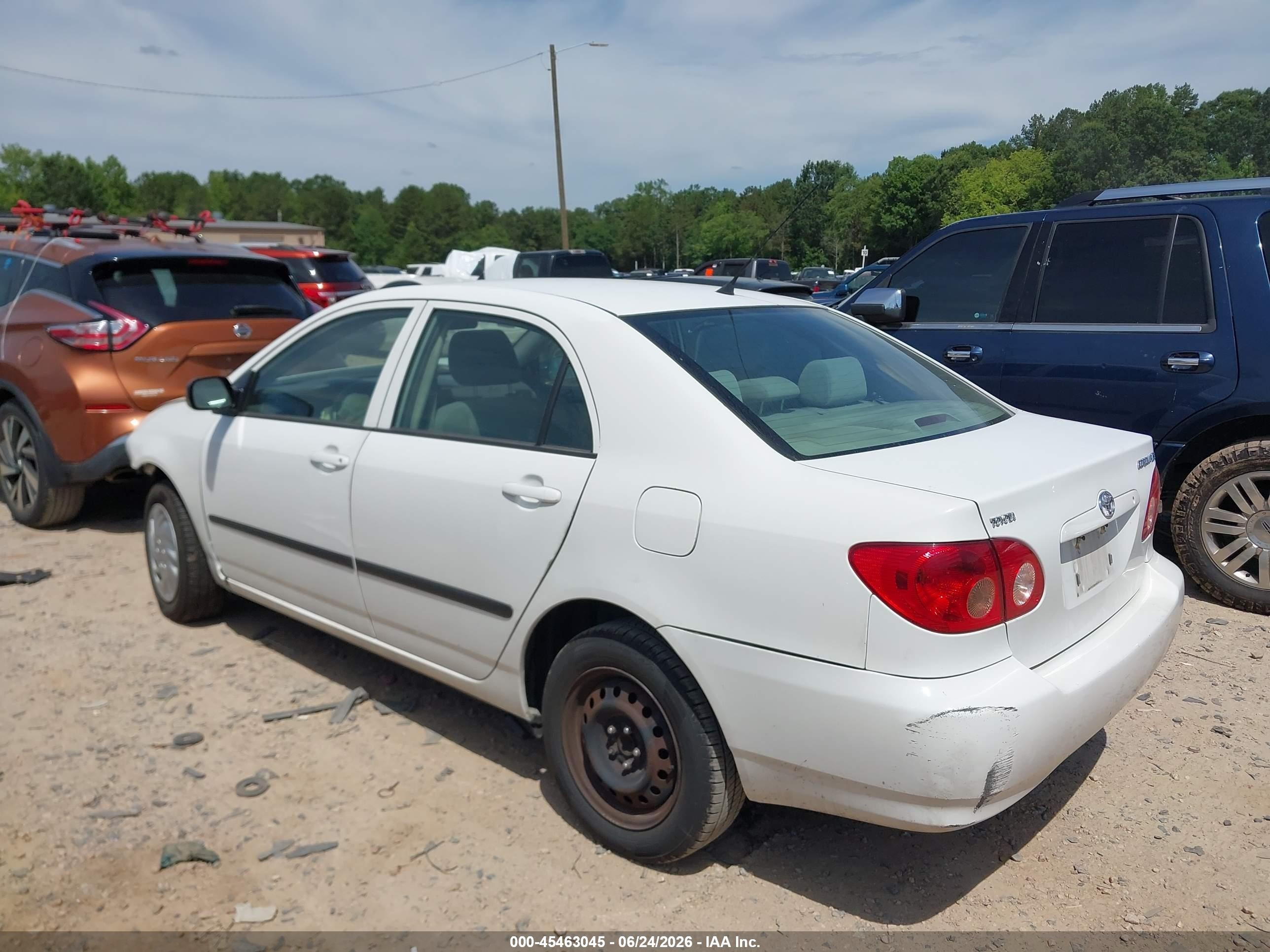 2007 Toyota Corolla Ce White vin: JTDBR32E170112339