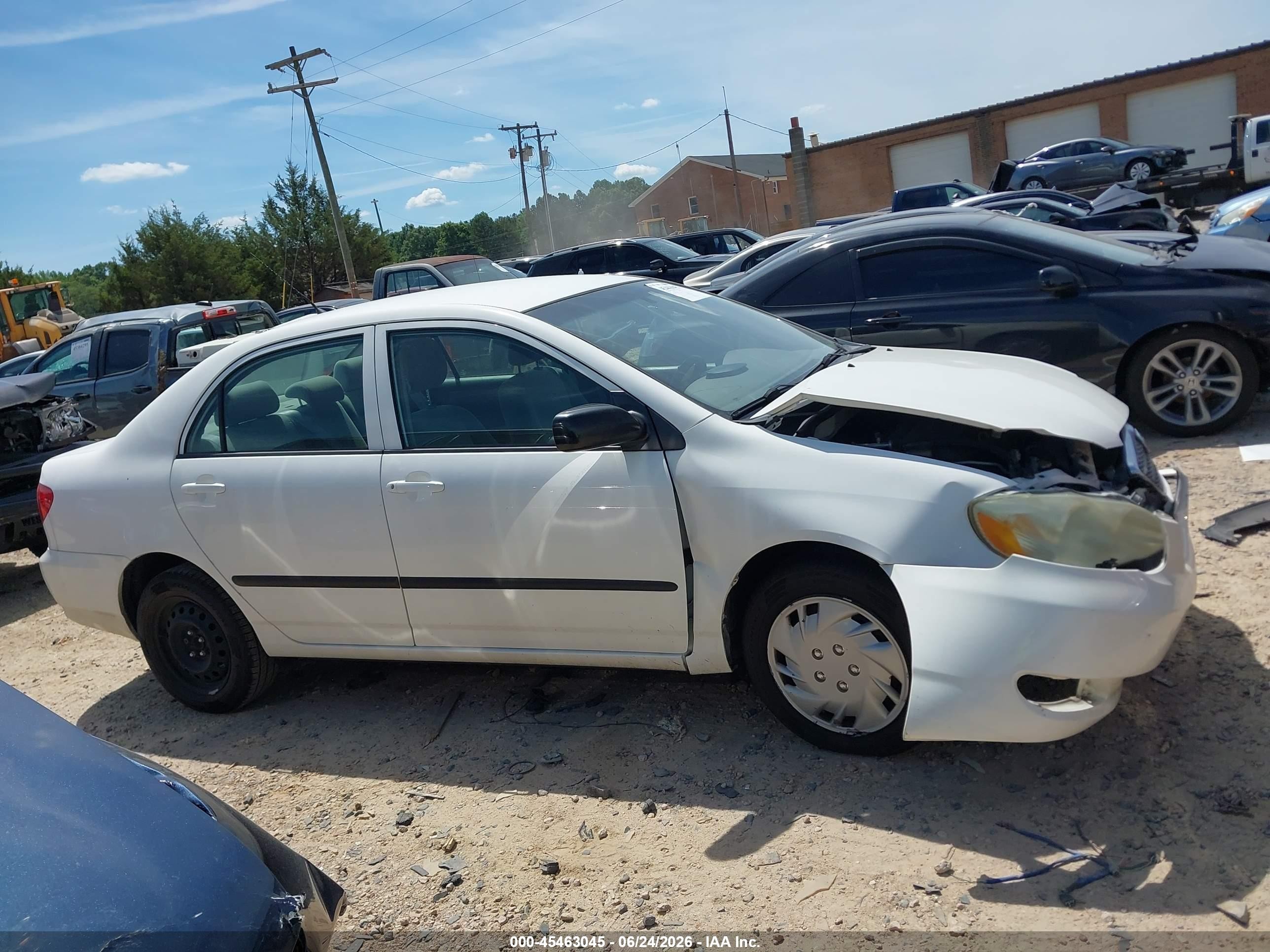2007 Toyota Corolla Ce White vin: JTDBR32E170112339
