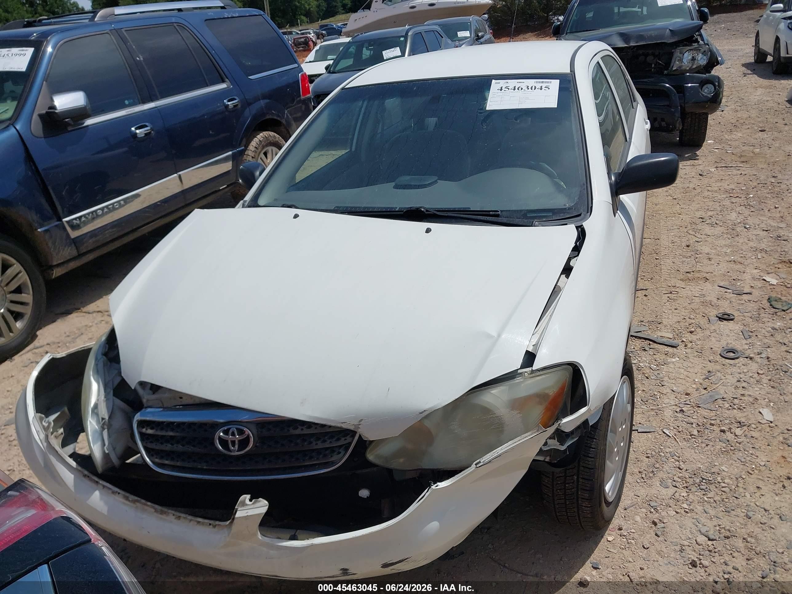 2007 Toyota Corolla Ce White vin: JTDBR32E170112339