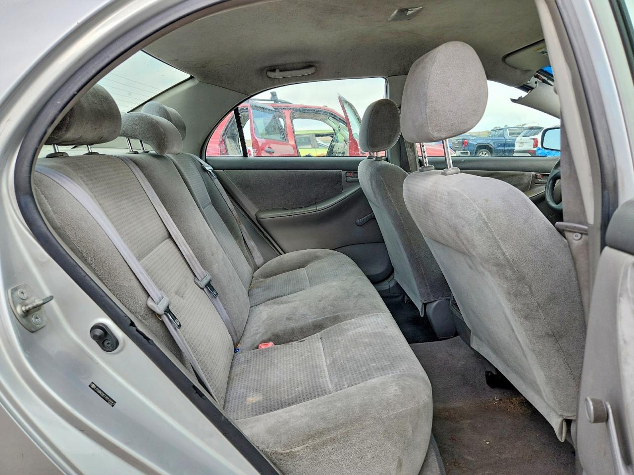2007 Toyota Corolla Ce Silver vin: JTDBR32E170121557
