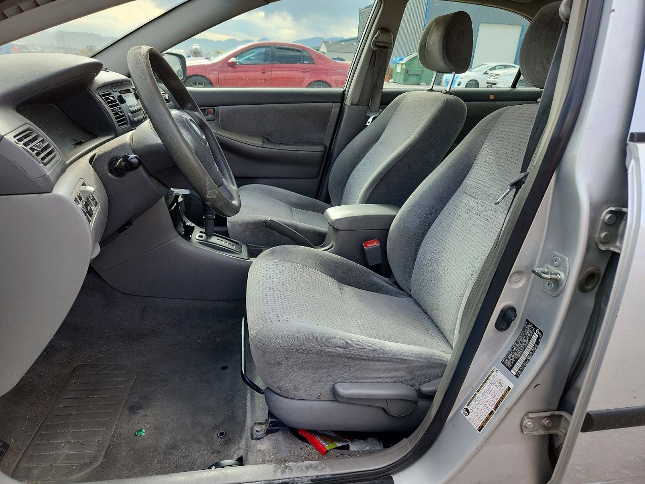 2007 Toyota Corolla Ce Silver vin: JTDBR32E170121557