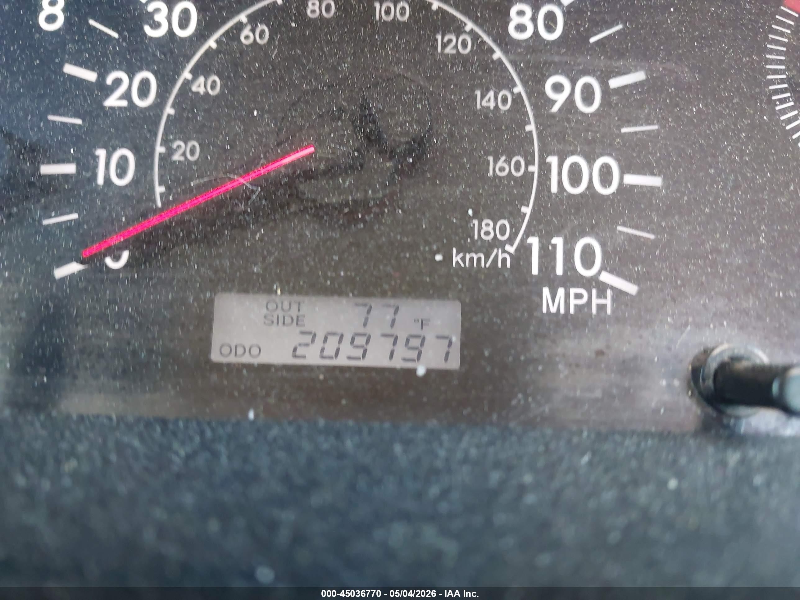 2007 Toyota Corolla Le White vin: JTDBR32E170126046